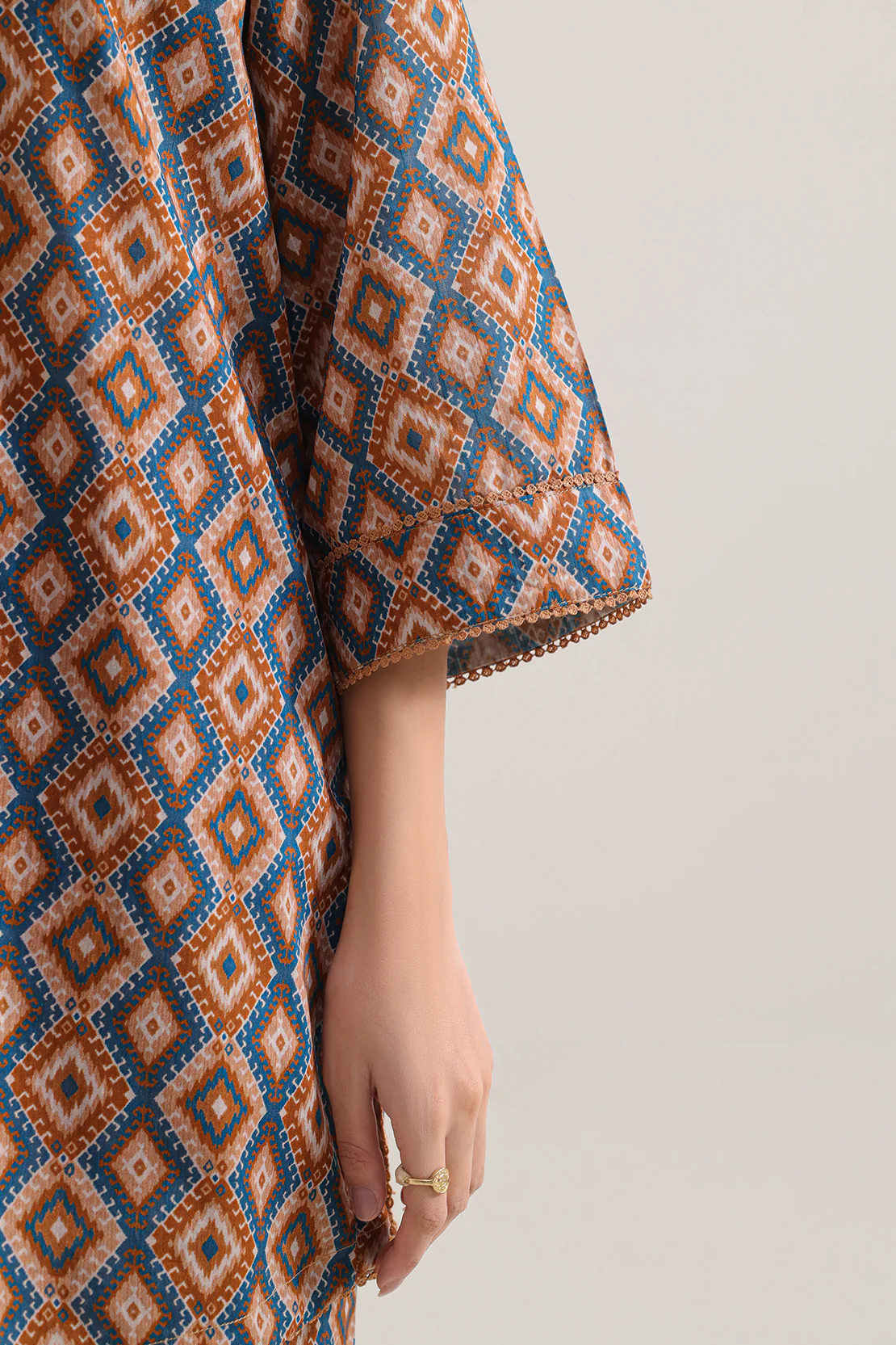 Printed Lawn Stitched 2 Piece (Shirt/Trouser) - Image 5