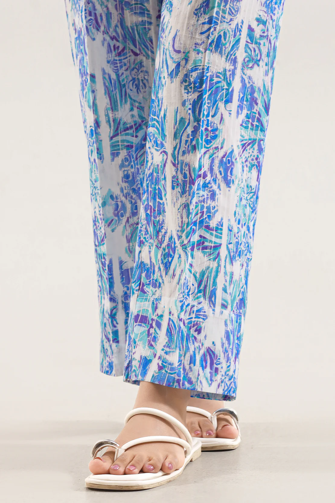 Printed Lawn Stitched 2 Piece (Shirt/Trouser) - Image 6