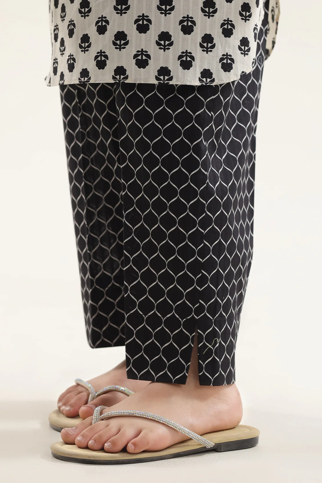Printed Lawn Stitched 2 Piece (Shirt/Trouser) For Kids - Image 6