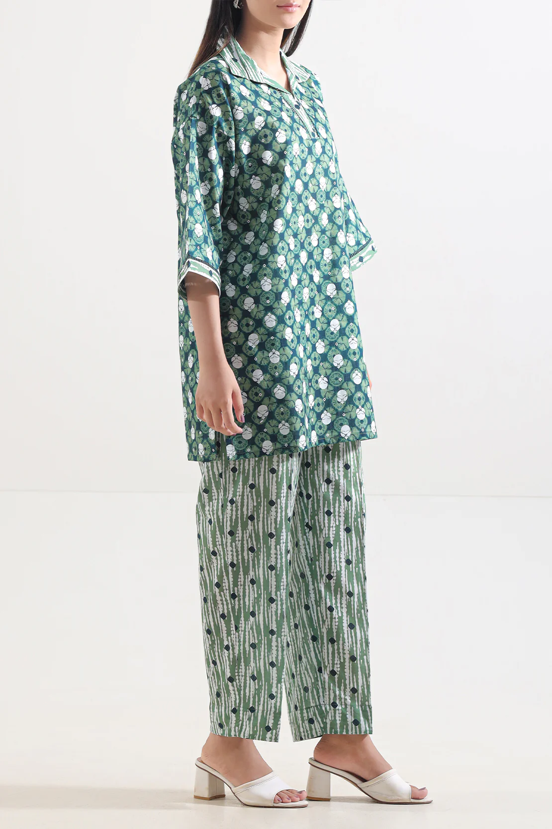 Printed Lawn Stitched 2 Piece (Shirt/Trouser) - Image 2