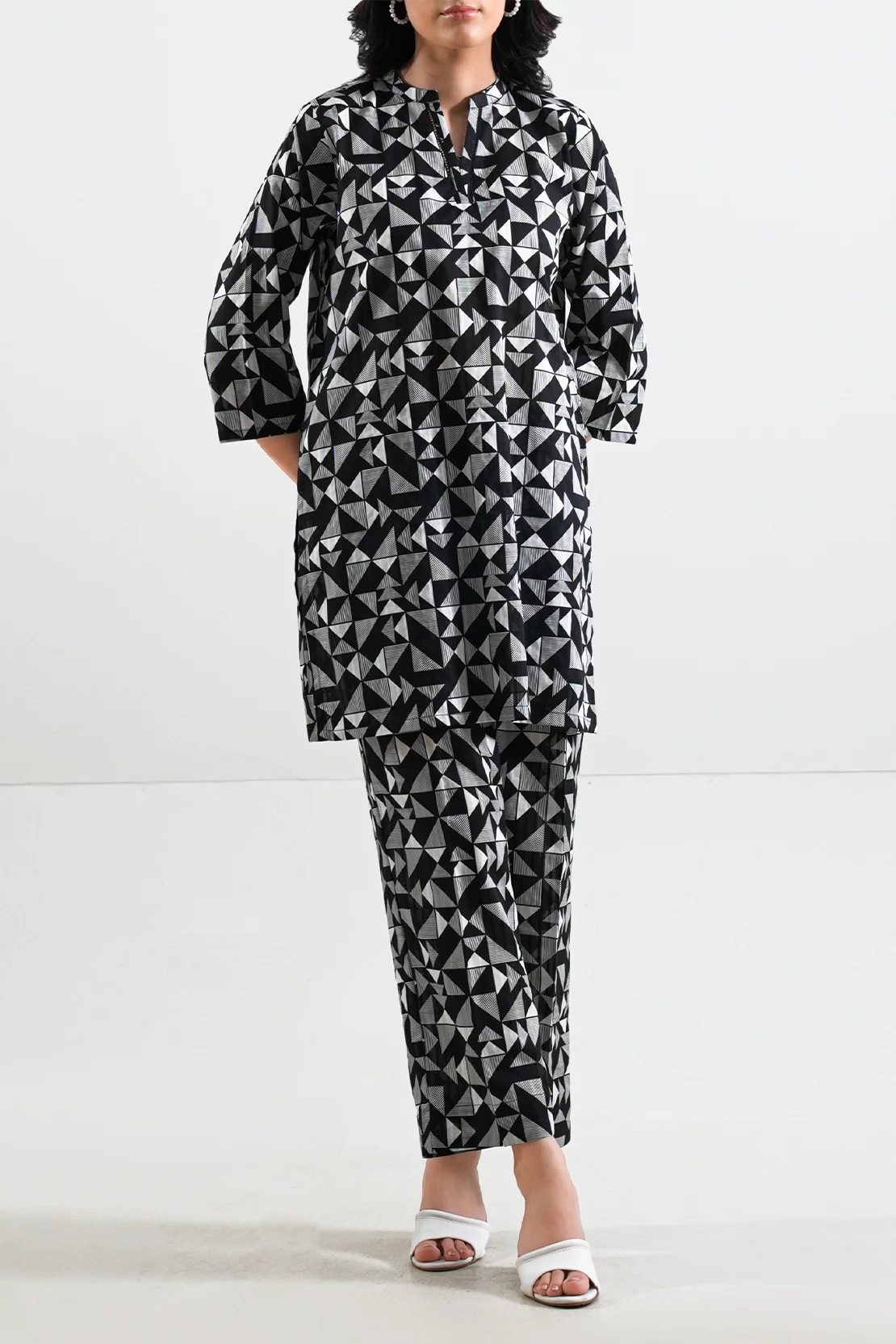 Printed Lawn Stitched 2 Piece (Shirt/Trouser)