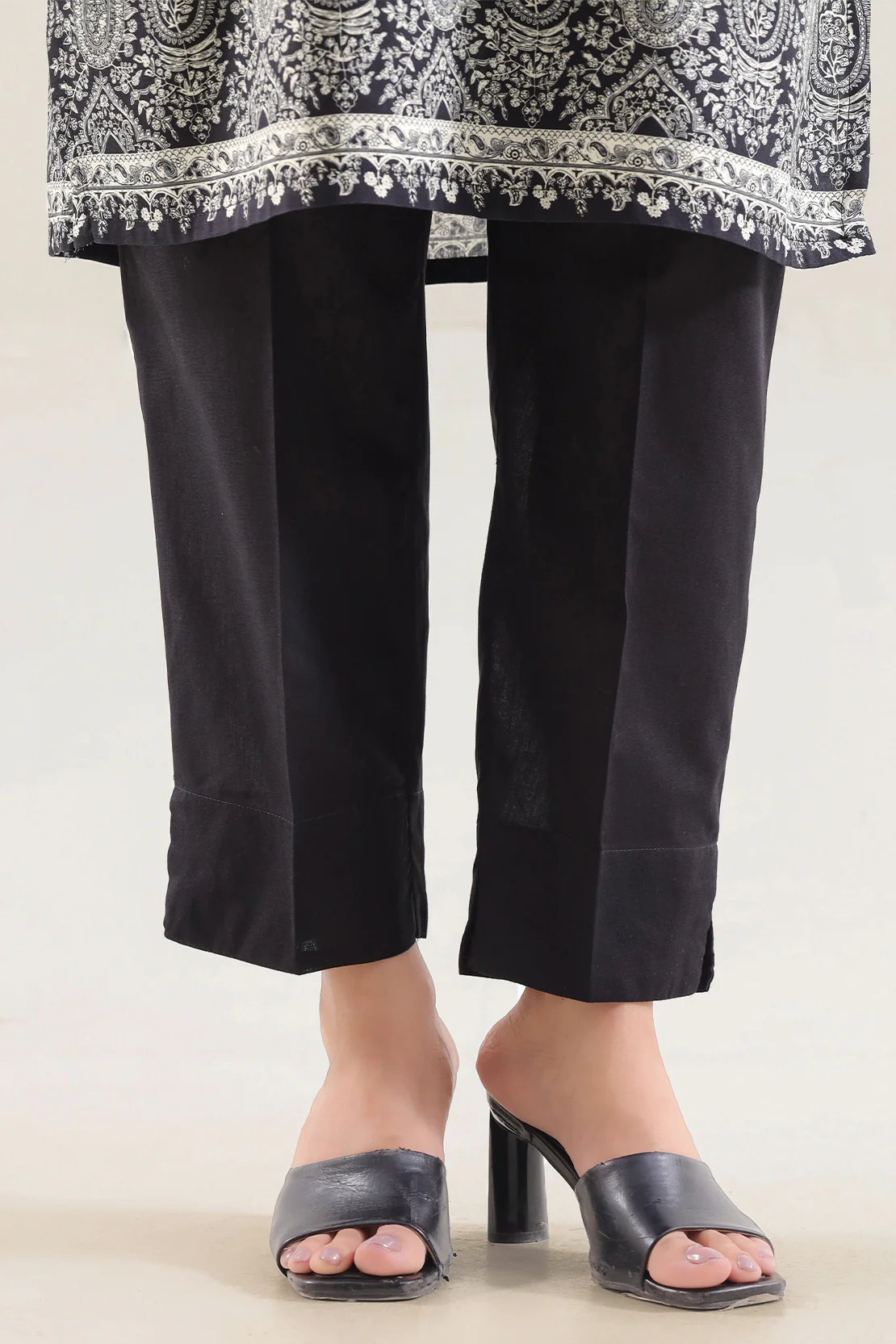 Printed Lawn Stitched 2 Piece (Shirt/Trouser) - Image 6