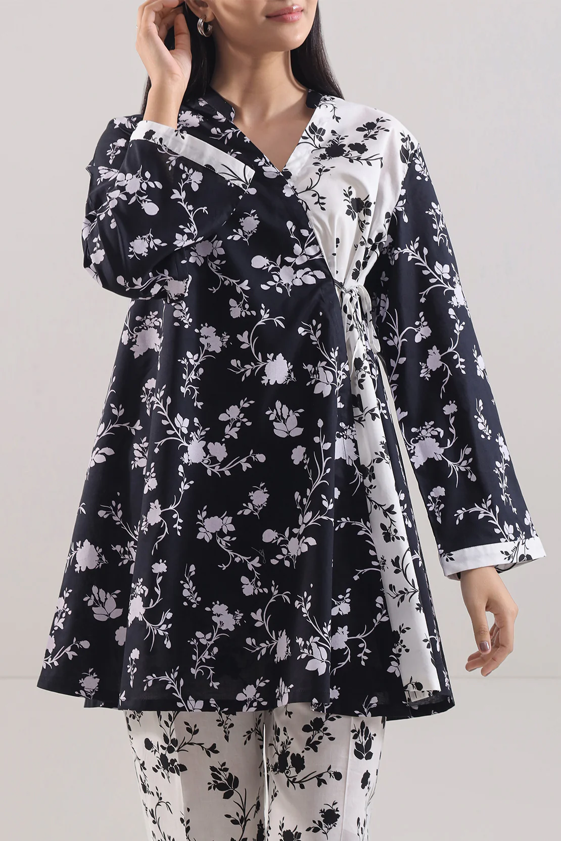 Printed Lawn Stitched 2 Piece (Shirt/Trouser) - Image 2