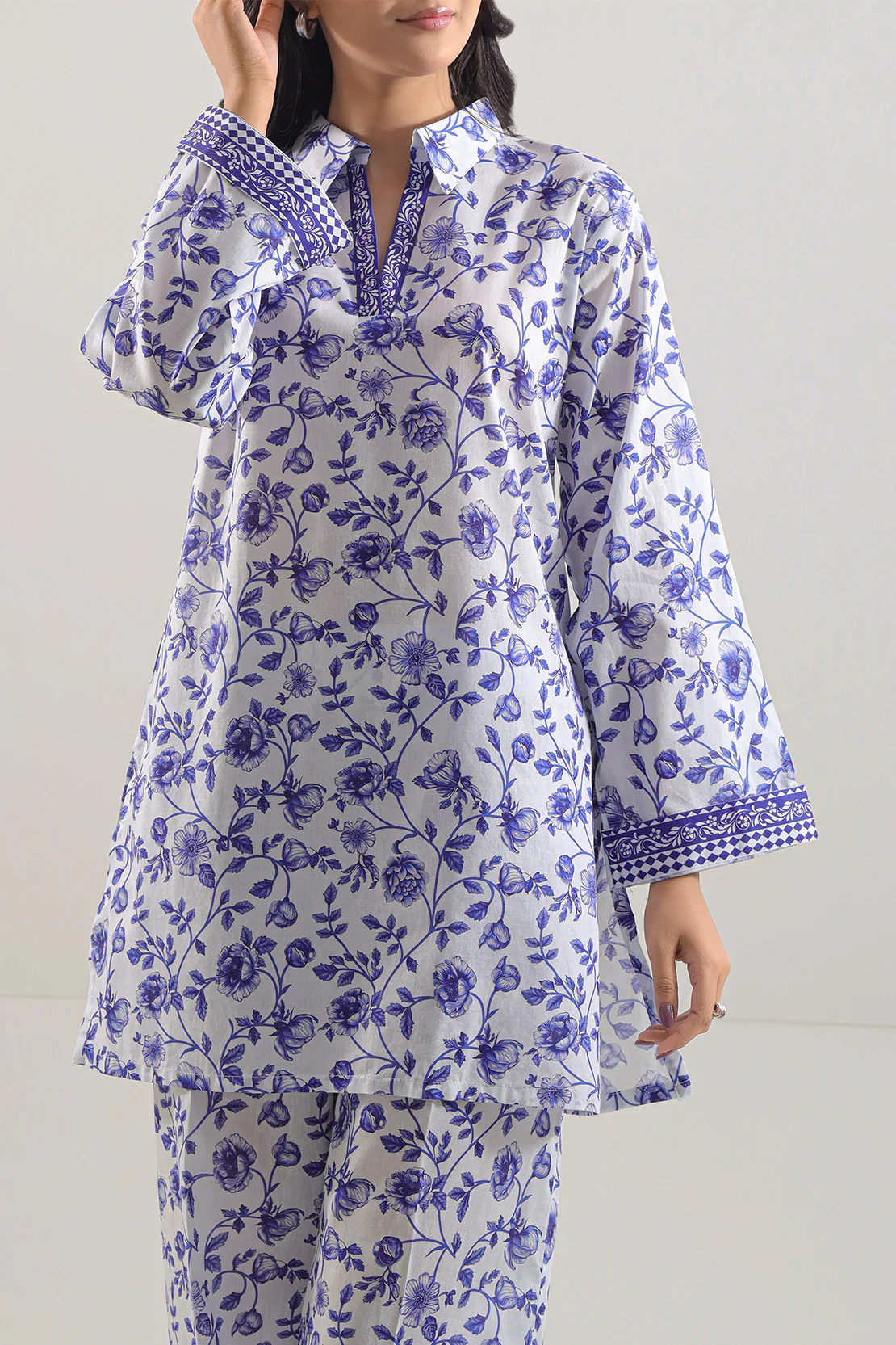 Printed Lawn Stitched 2 Piece (Shirt/Trouser) - Image 2