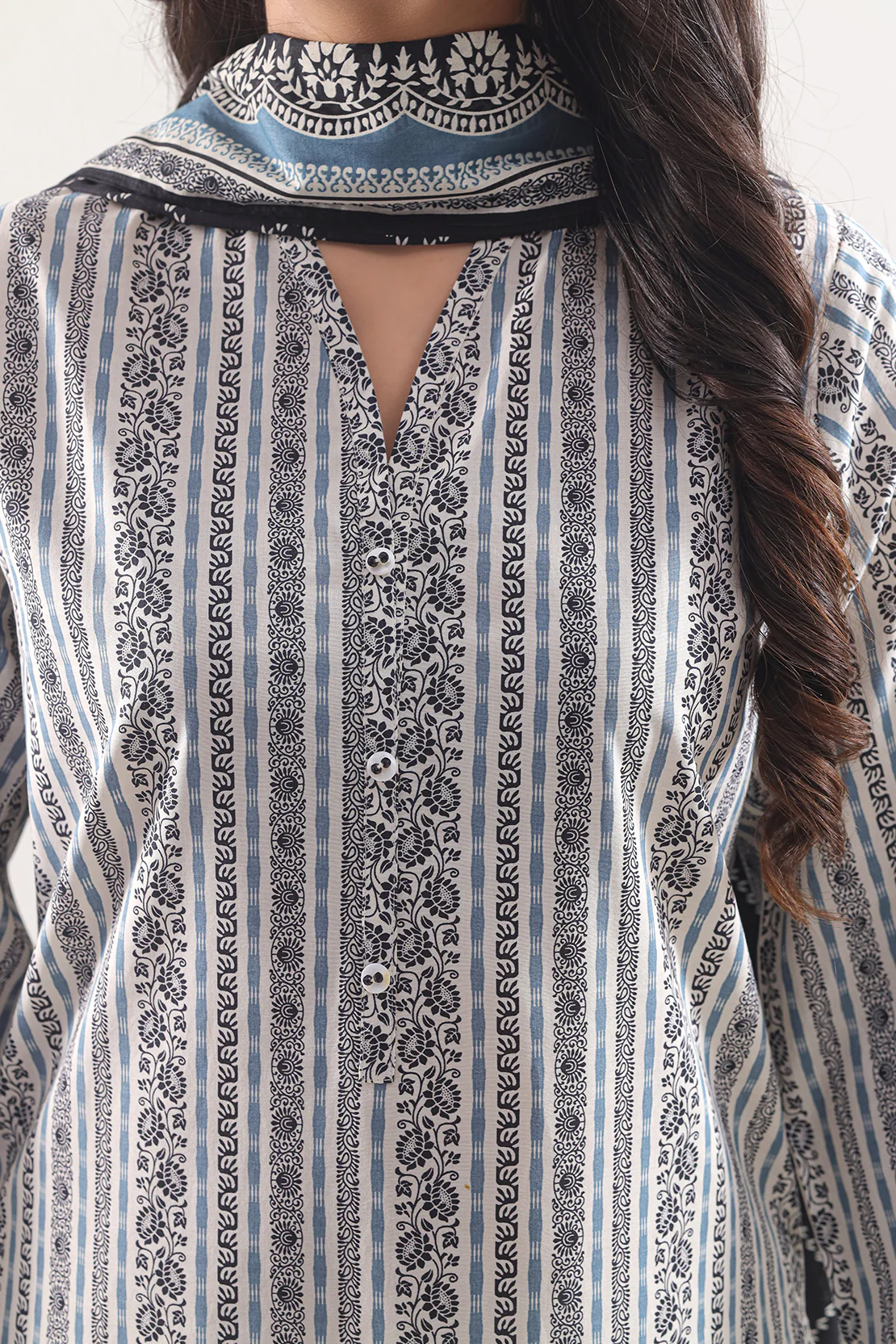 Printed Lawn Stitched 2 Piece (Shirt/Trouser) - Image 3