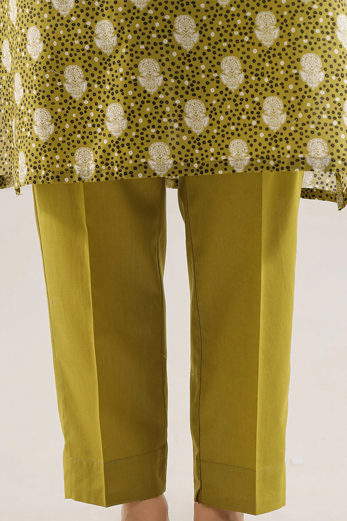 Printed Lawn Stitched 2 Piece (Shirt/Trouser) - Image 6