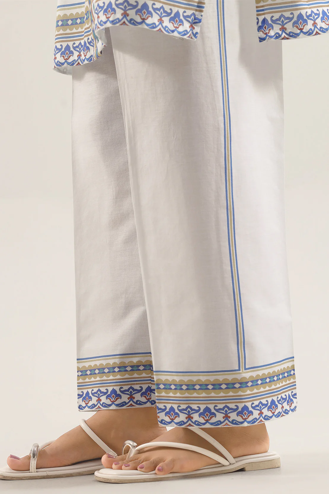 Printed Lawn Stitched 2 Piece (Shirt/Trouser) - Image 4