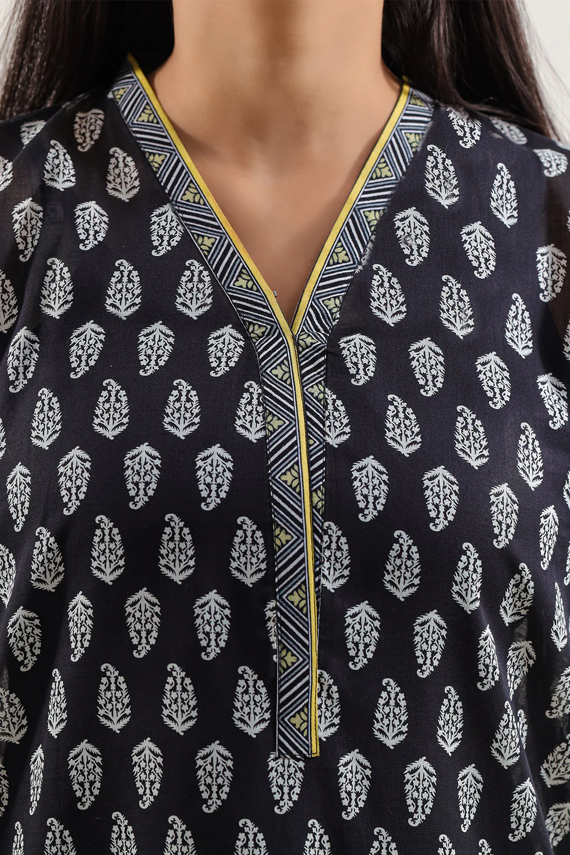 Printed Lawn Stitched 2 Piece (Shirt/Trouser) - Image 3