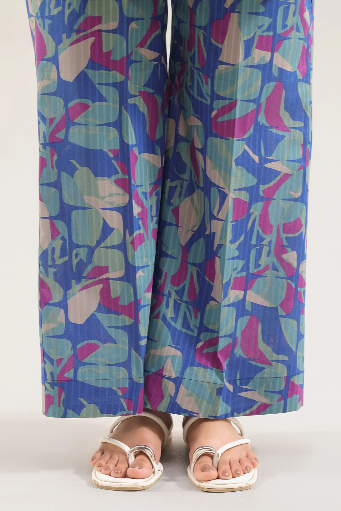 Printed Lawn Stitched 2 Piece (Shirt/Trouser) - Image 7