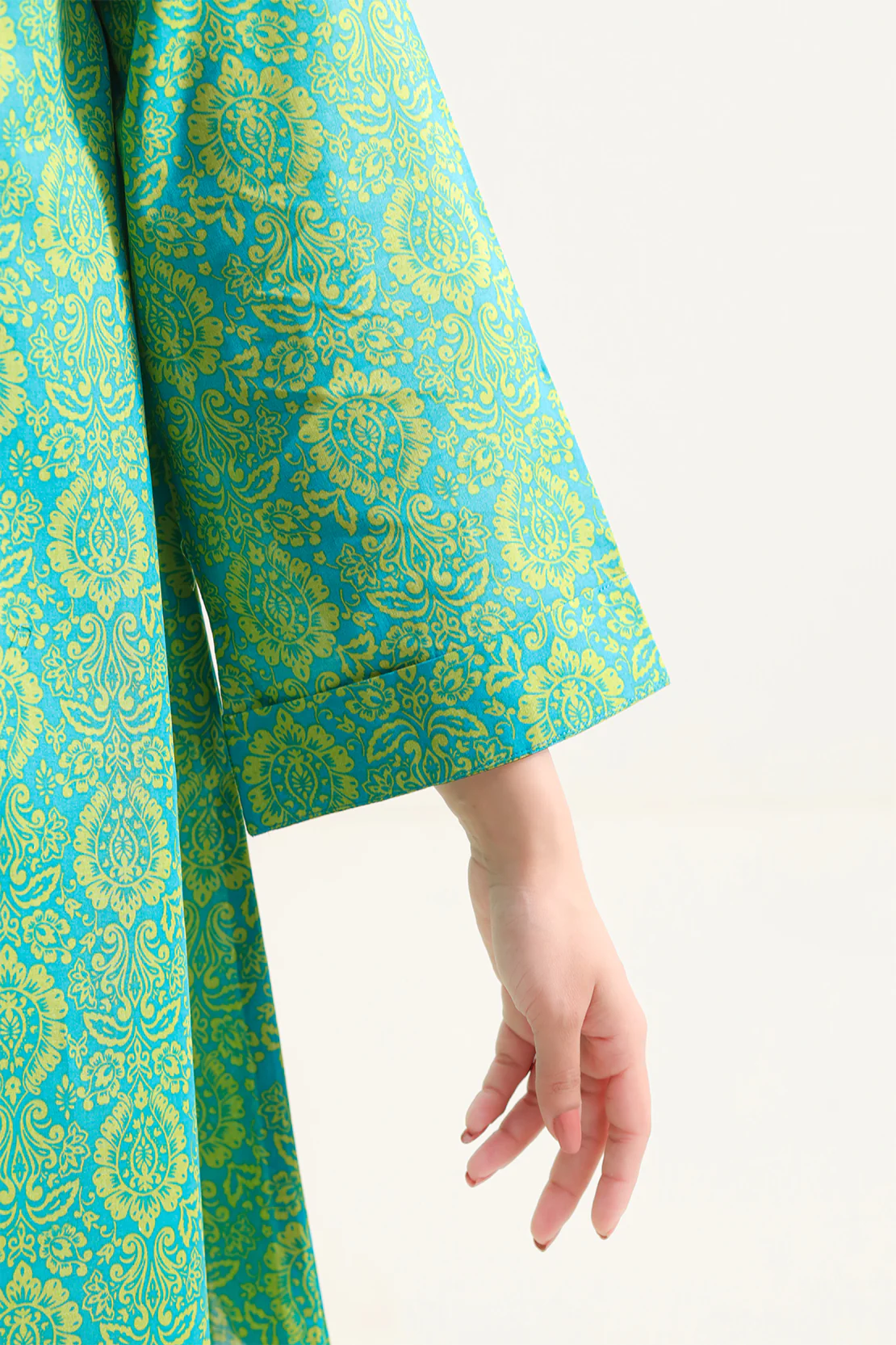 Printed Lawn Stitched 2 Piece (Shirt/Trouser) - Image 4
