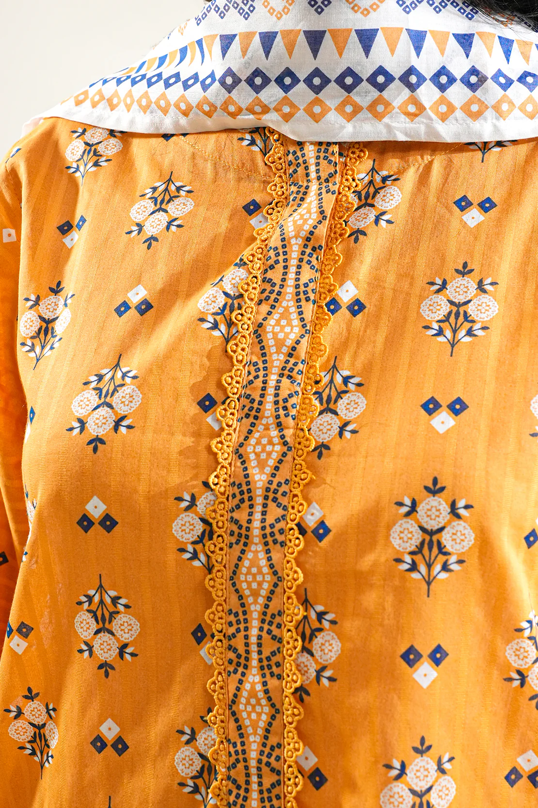 Printed Lawn Stitched 3 Piece - Image 5