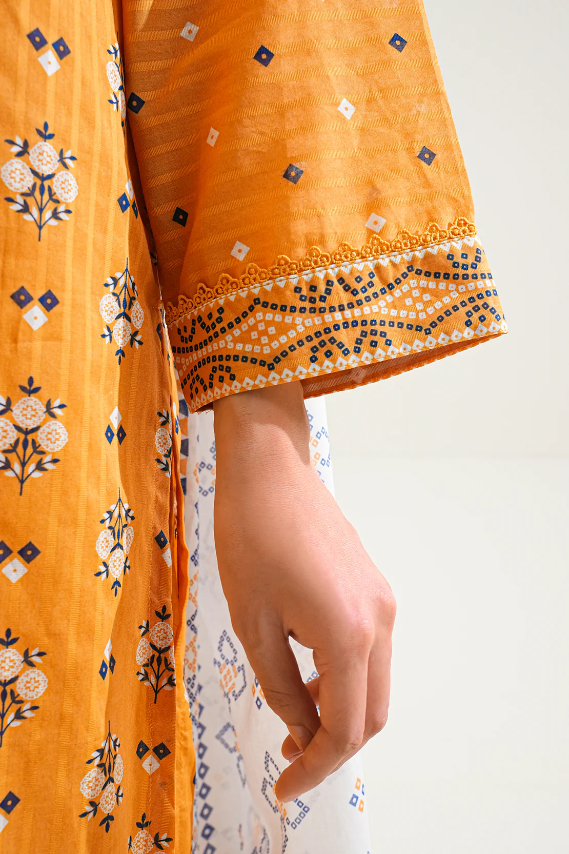 Printed Lawn Stitched 3 Piece - Image 6