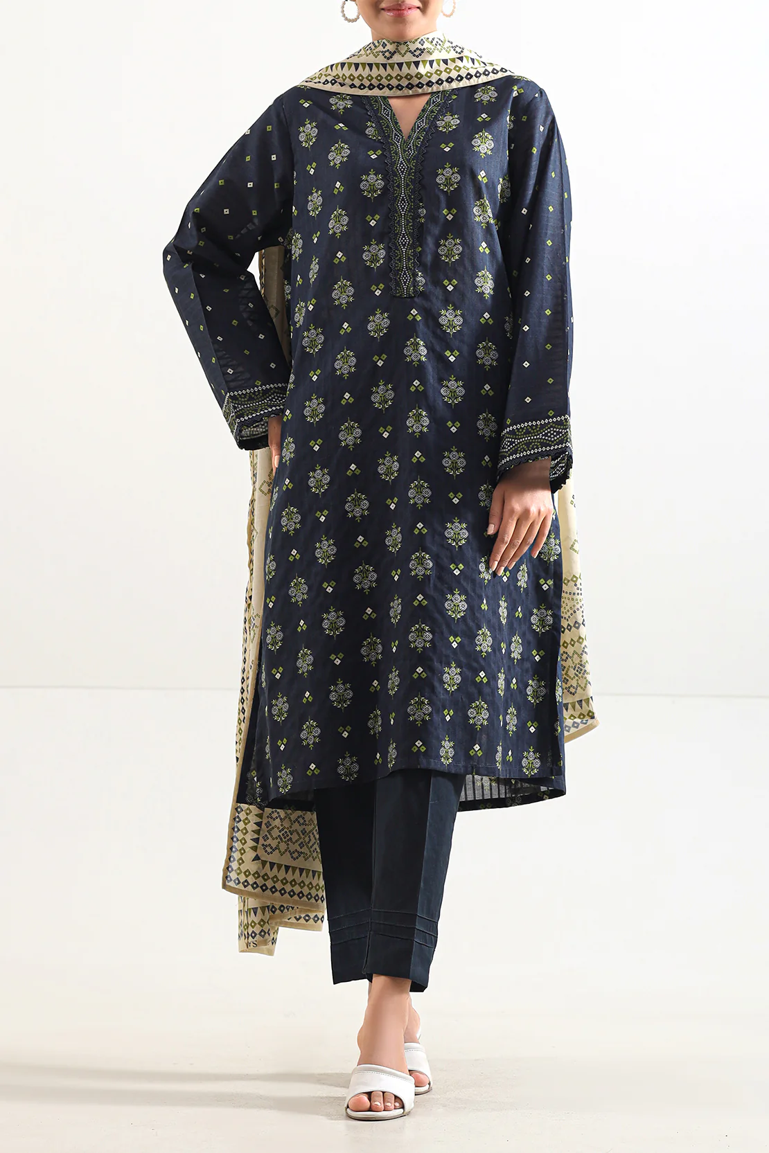 Printed Lawn Stitched 3 Piece