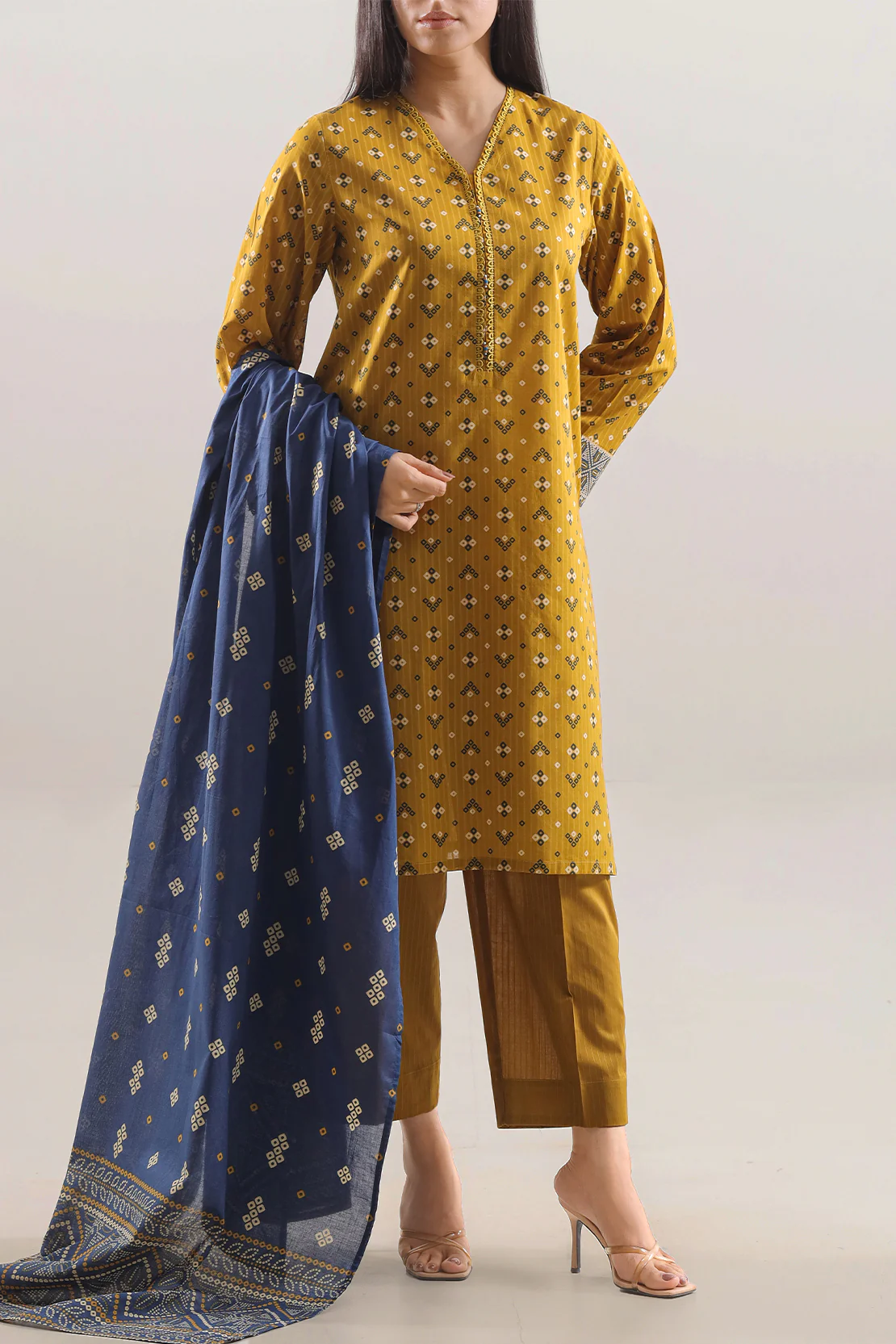 Printed Lawn Stitched 3 Piece - Image 3