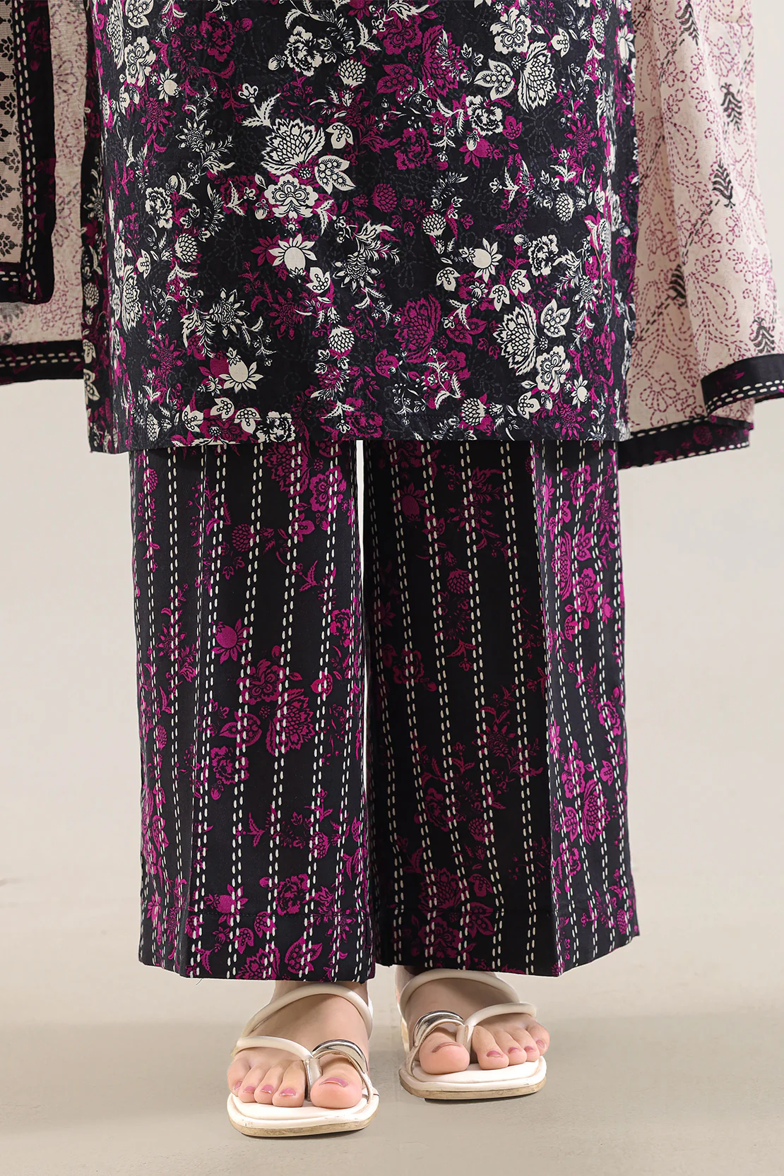Printed Lawn Stitched 3 Piece - Image 6