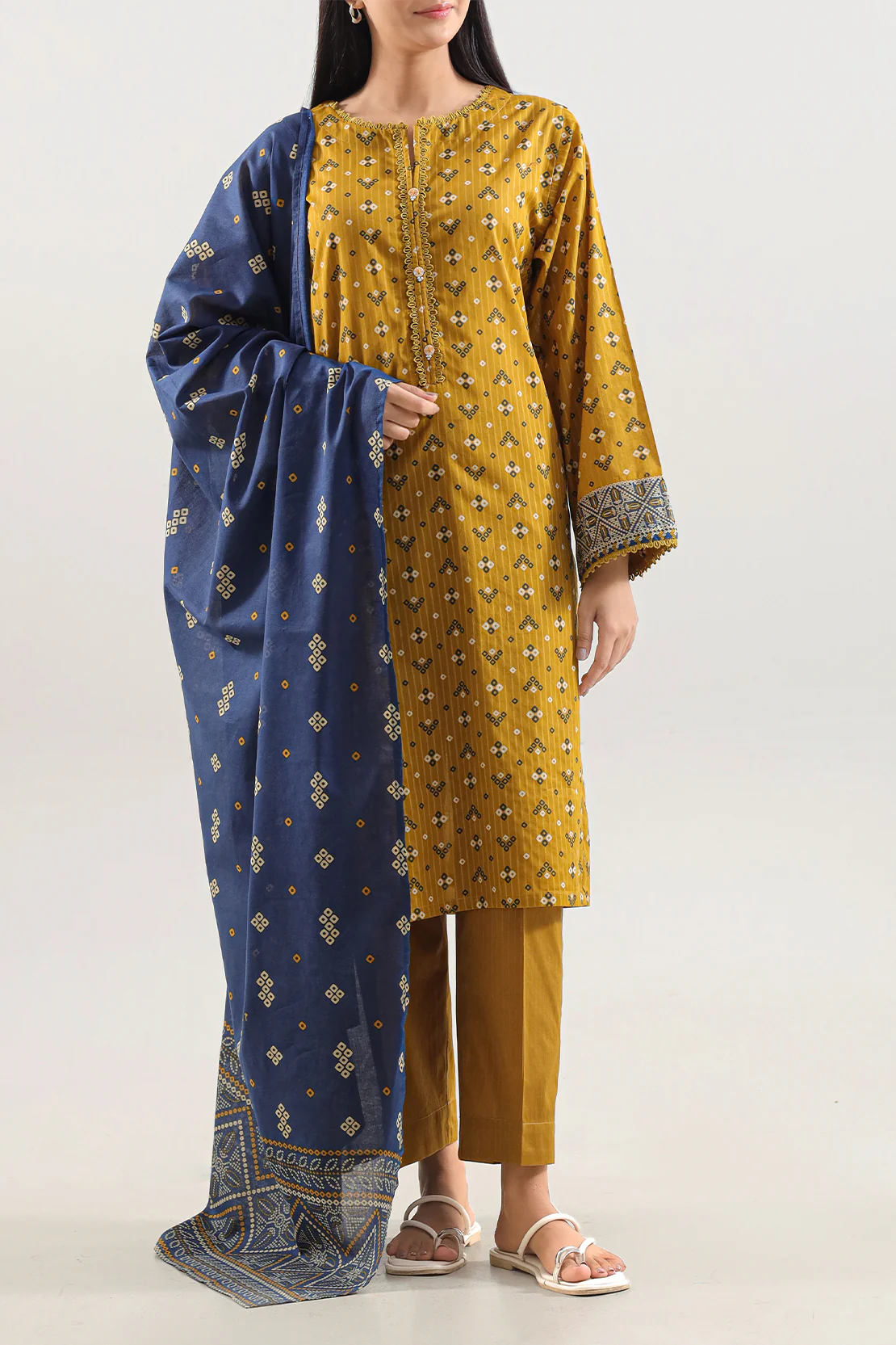 Printed Lawn Stitched 3 Piece