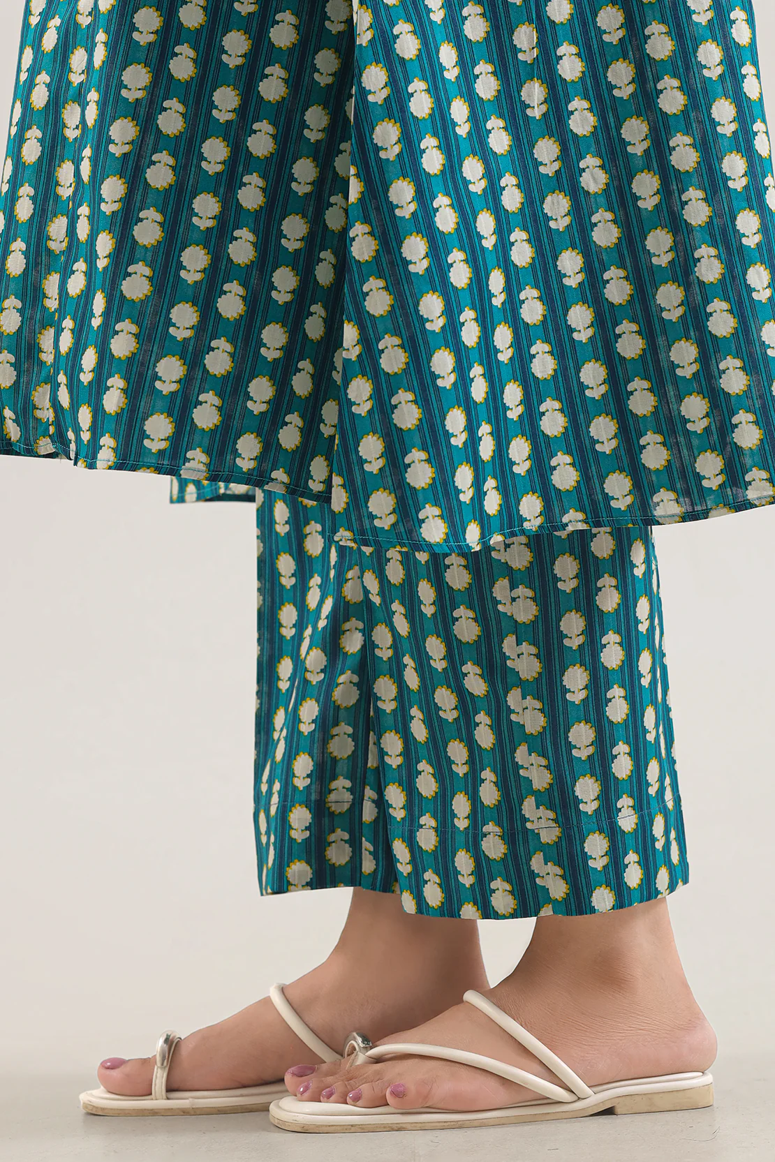 Printed Lawn Stitched Shirt - Image 5