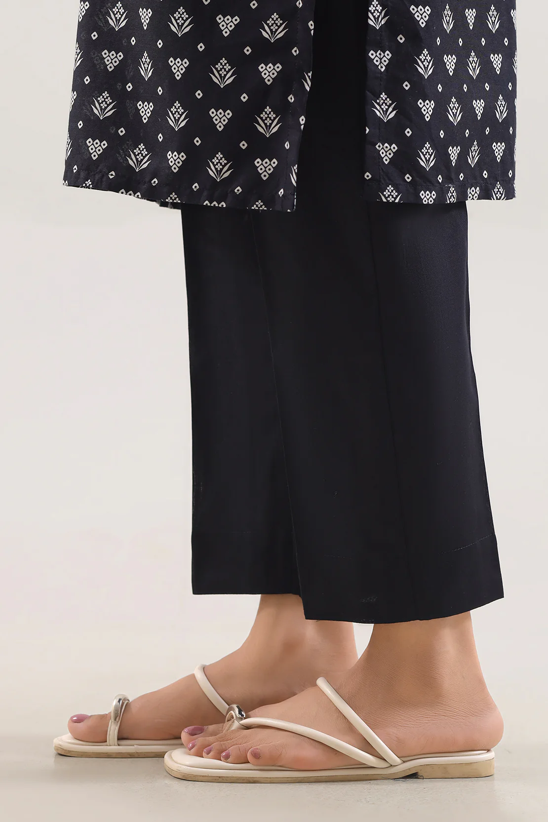 Printed Lawn Stitched Shirt - Image 5