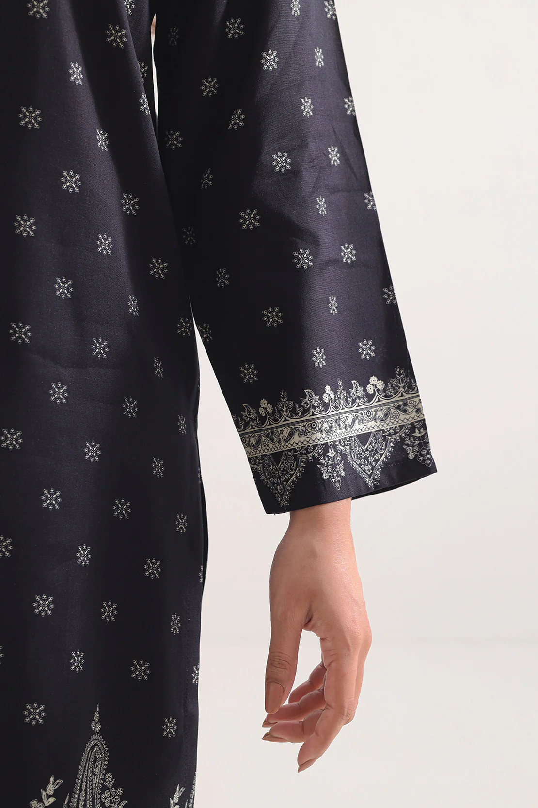 Printed Lawn Stitched Shirt - Image 4