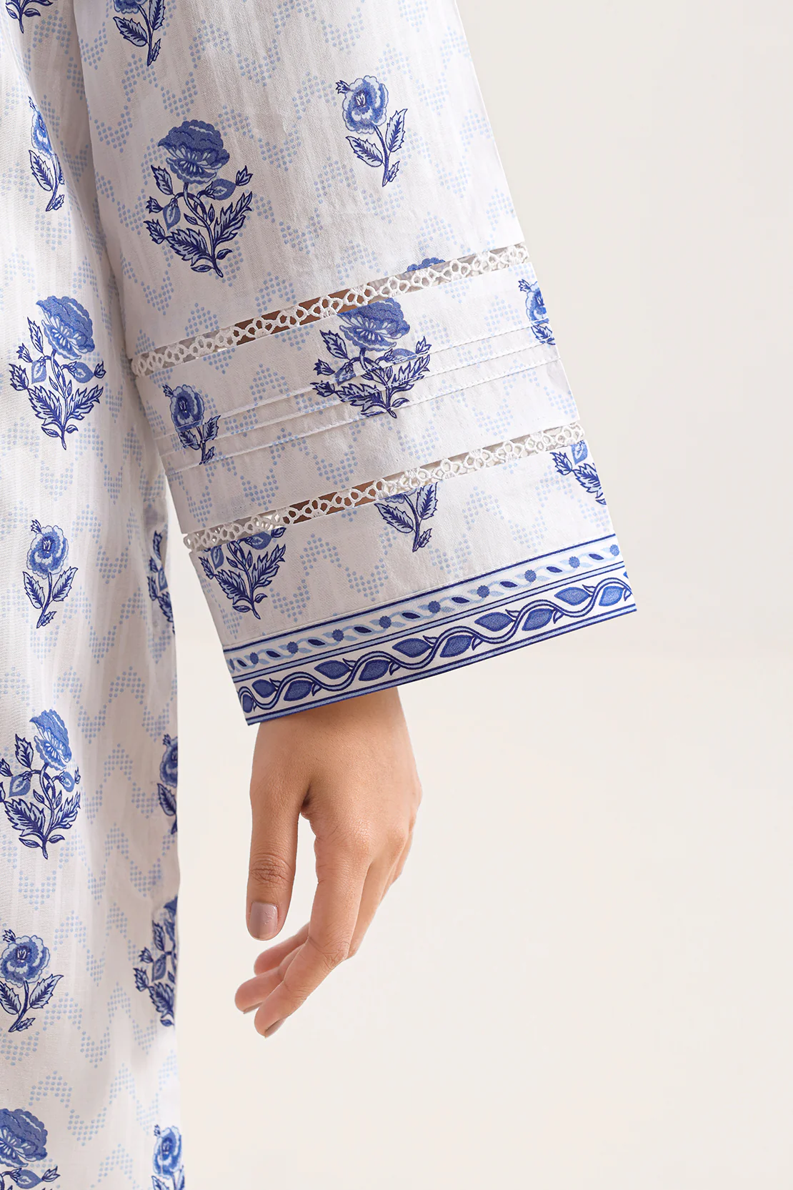 Printed Lawn Unstitched Shirt - Image 5