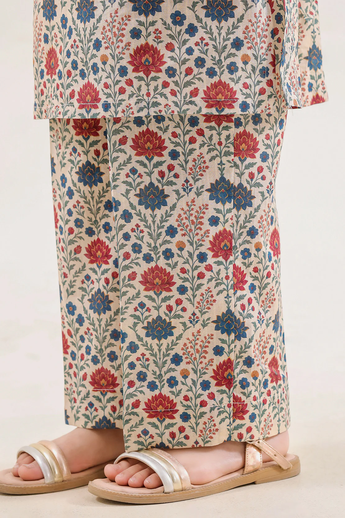 Printed Self Strip Lawn Stitched 2 Piece (Shirt/Trouser) For Kids - Image 6