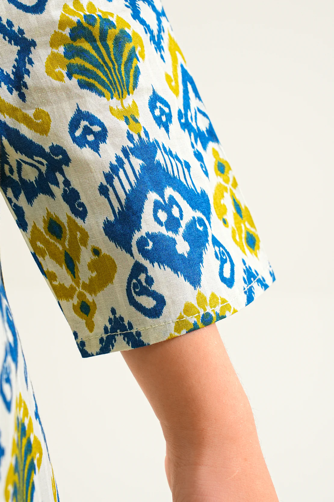 Printed Strip Lawn Stitched 2 Piece (Shirt/Trouser) For Kids - Image 6