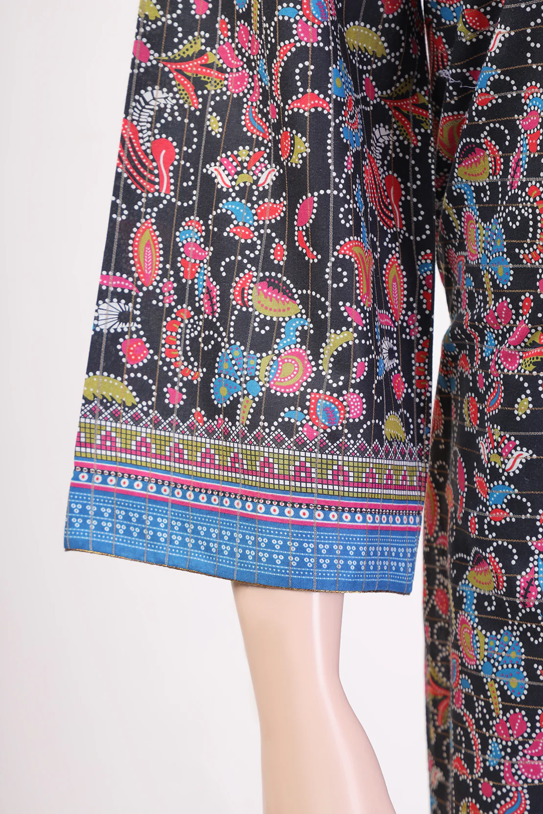 Unstitched Printed Zari Gold Zari 3 Piece - Image 5