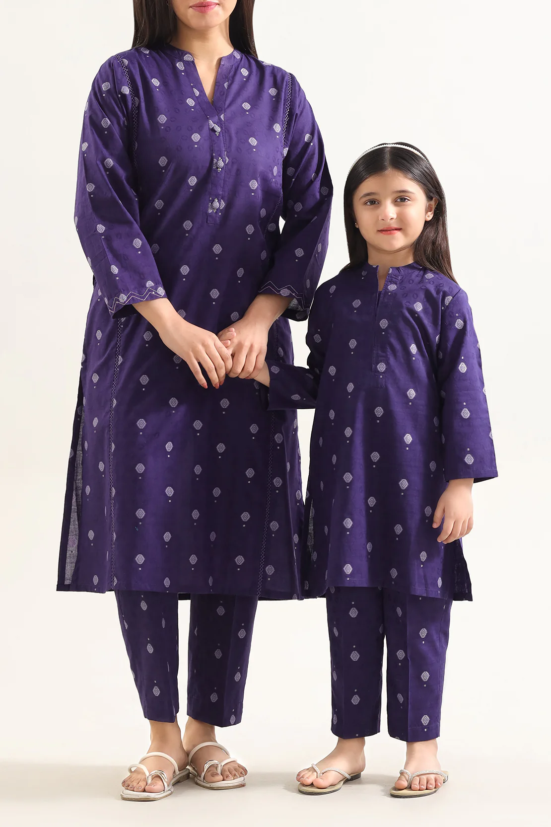 SAYA's Printed Cotton jacquard Stitched For Mom And Daughter - Image 3