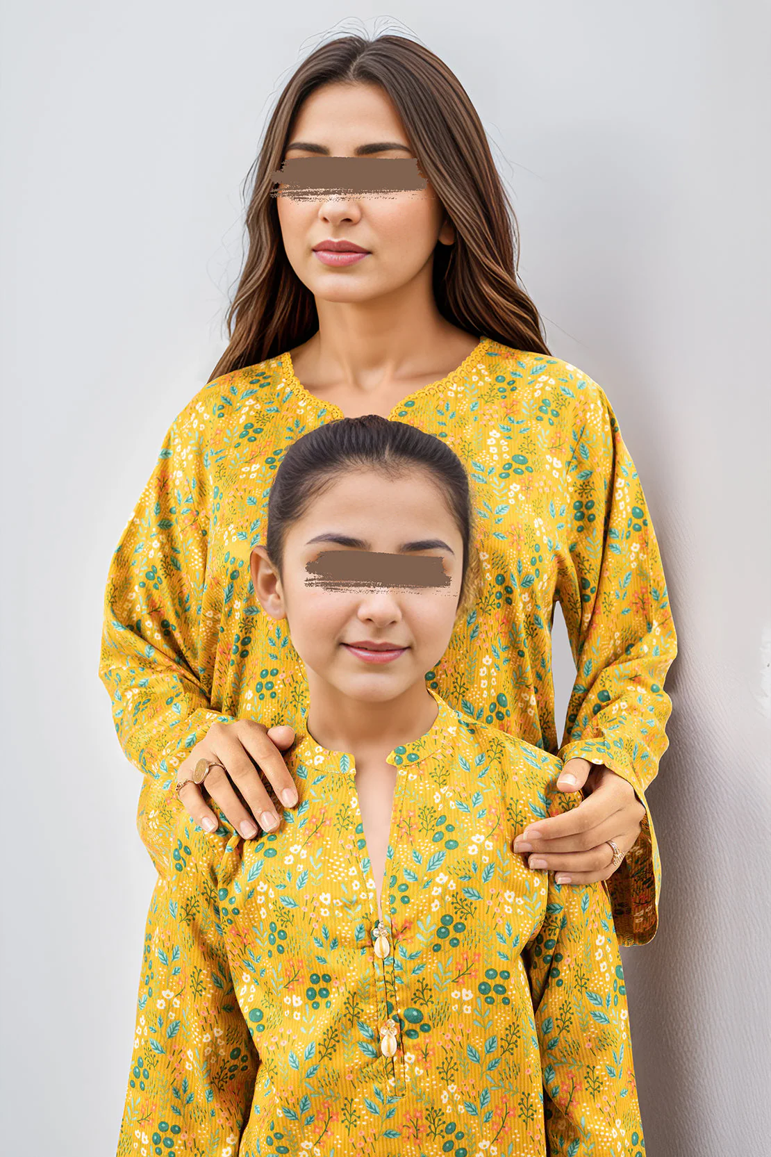 Saya'S Stitched Printed Smooth Flow For Mom And Daughter - Image 2
