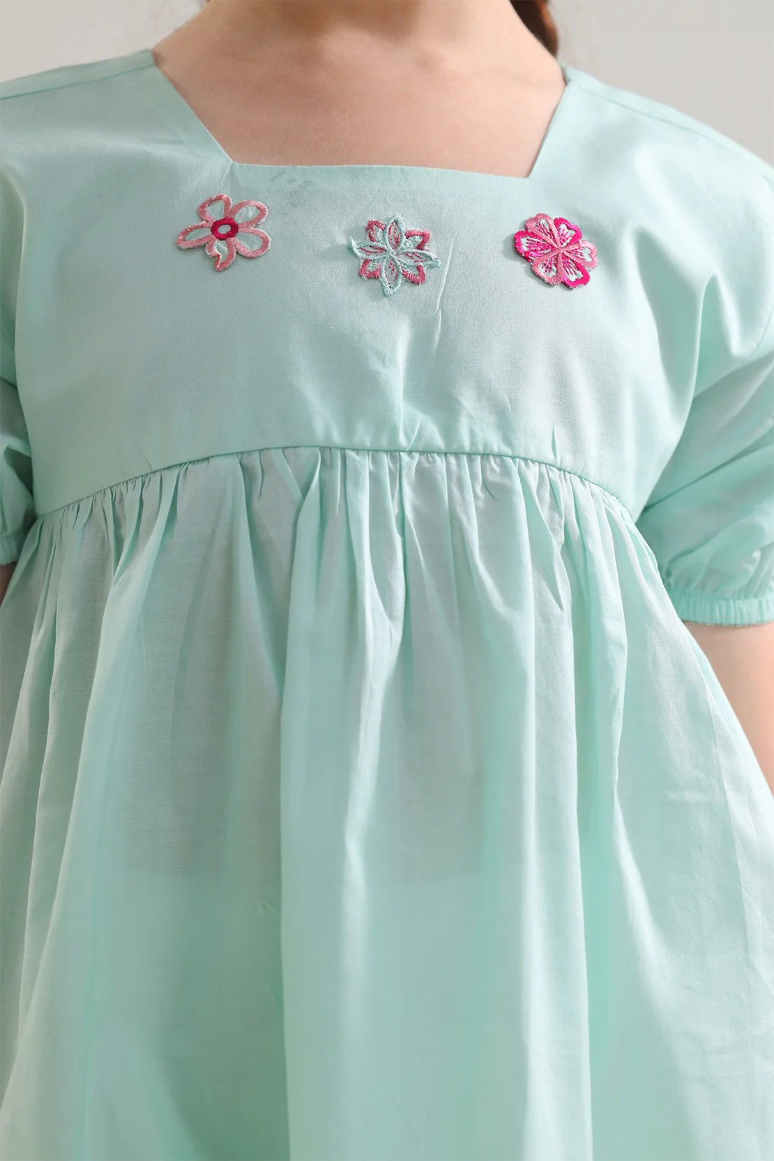 Solid Embroidered Cambric Stitched Shirt For Kids - Image 4