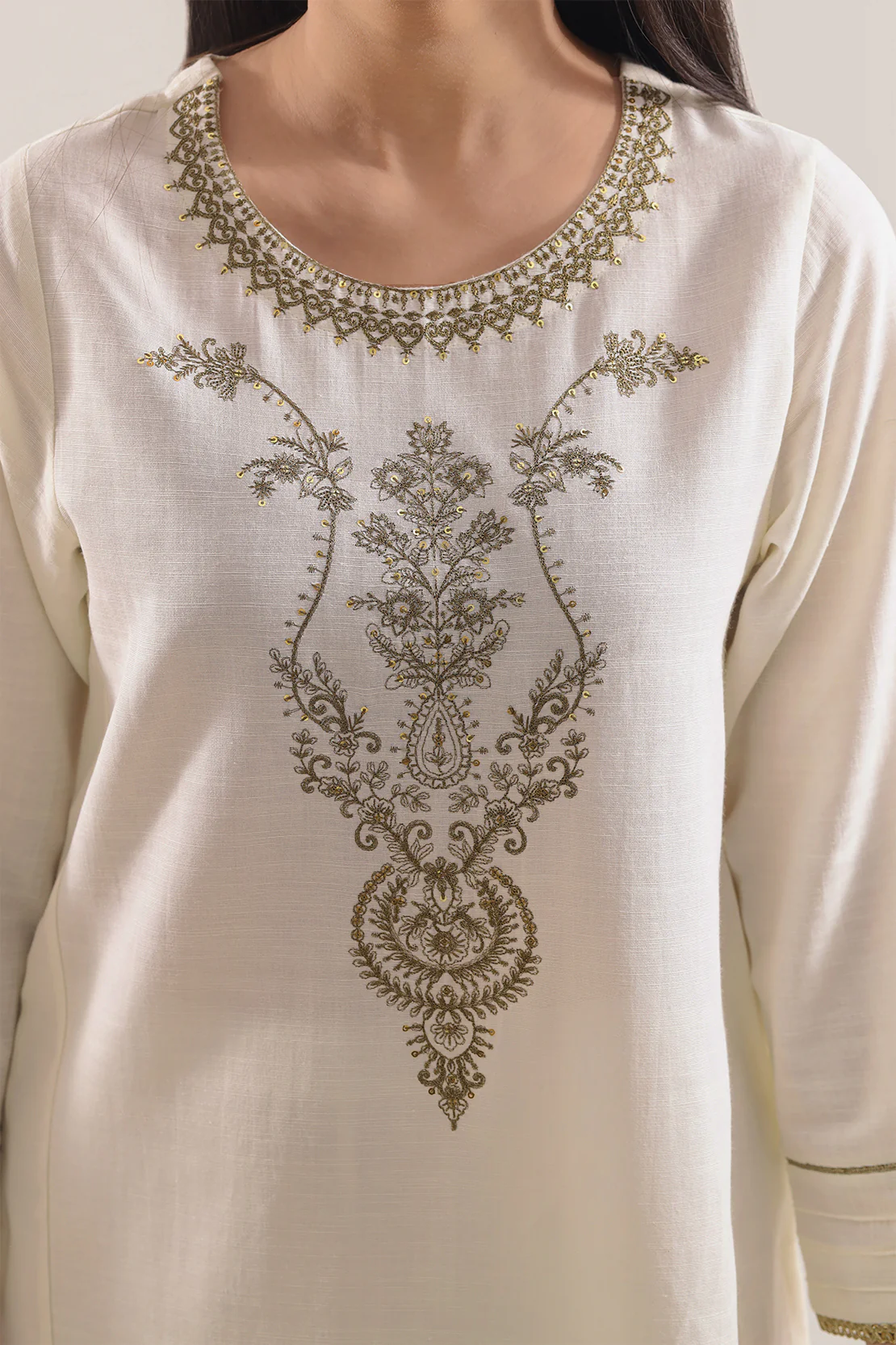 Solid Embroidered Khaddar Stitched Shirt - Image 4