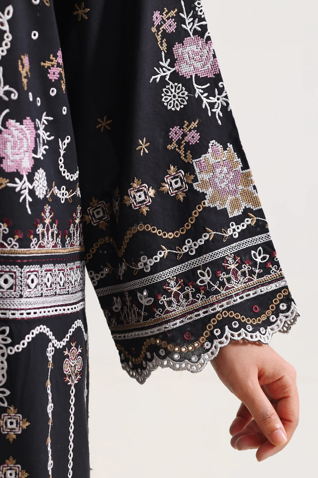Solid Embroidered Lawn Stitched 3 Piece - Image 5