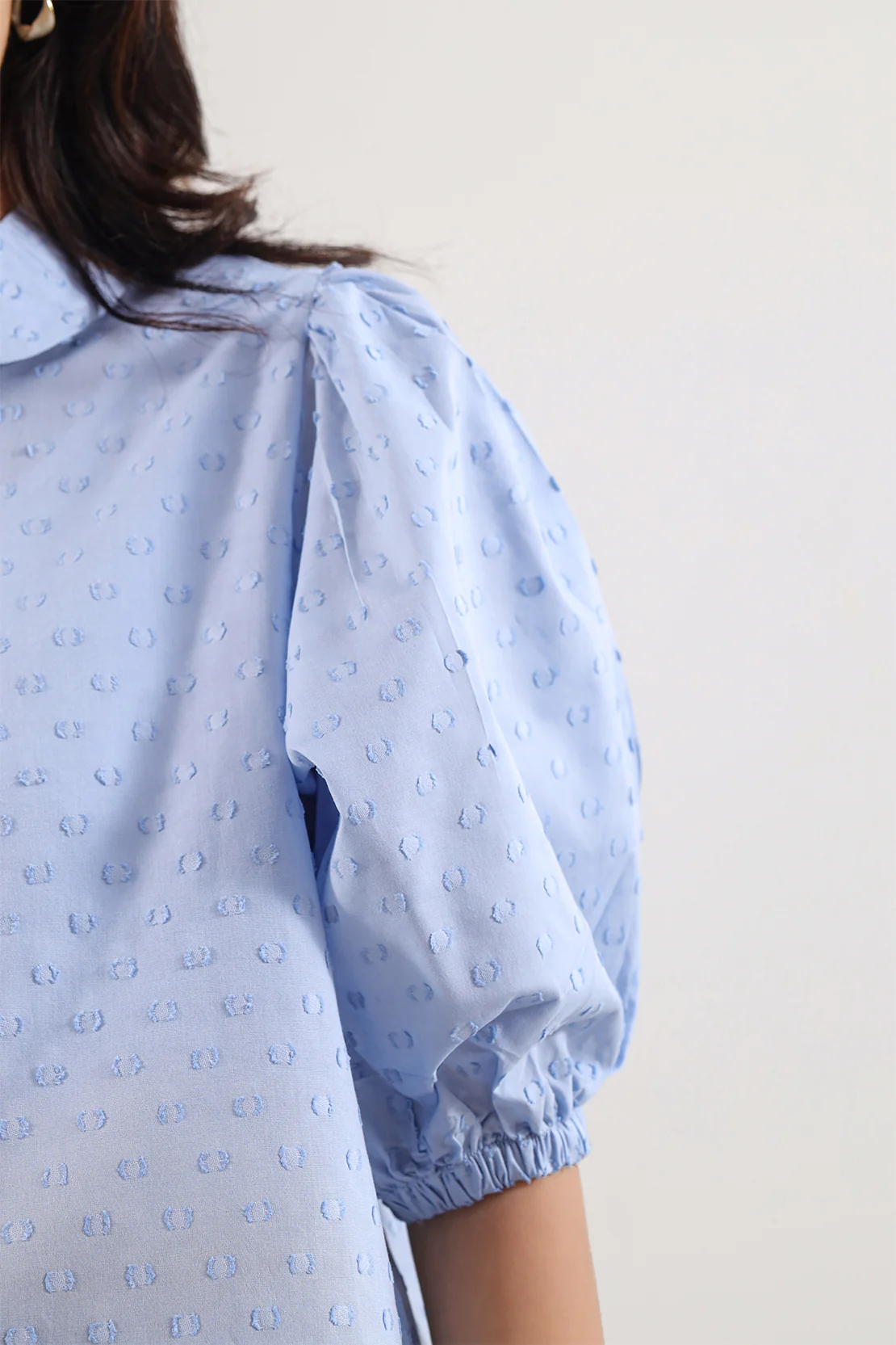Solid Reverse Jacquard Stitched Shirt - Image 5