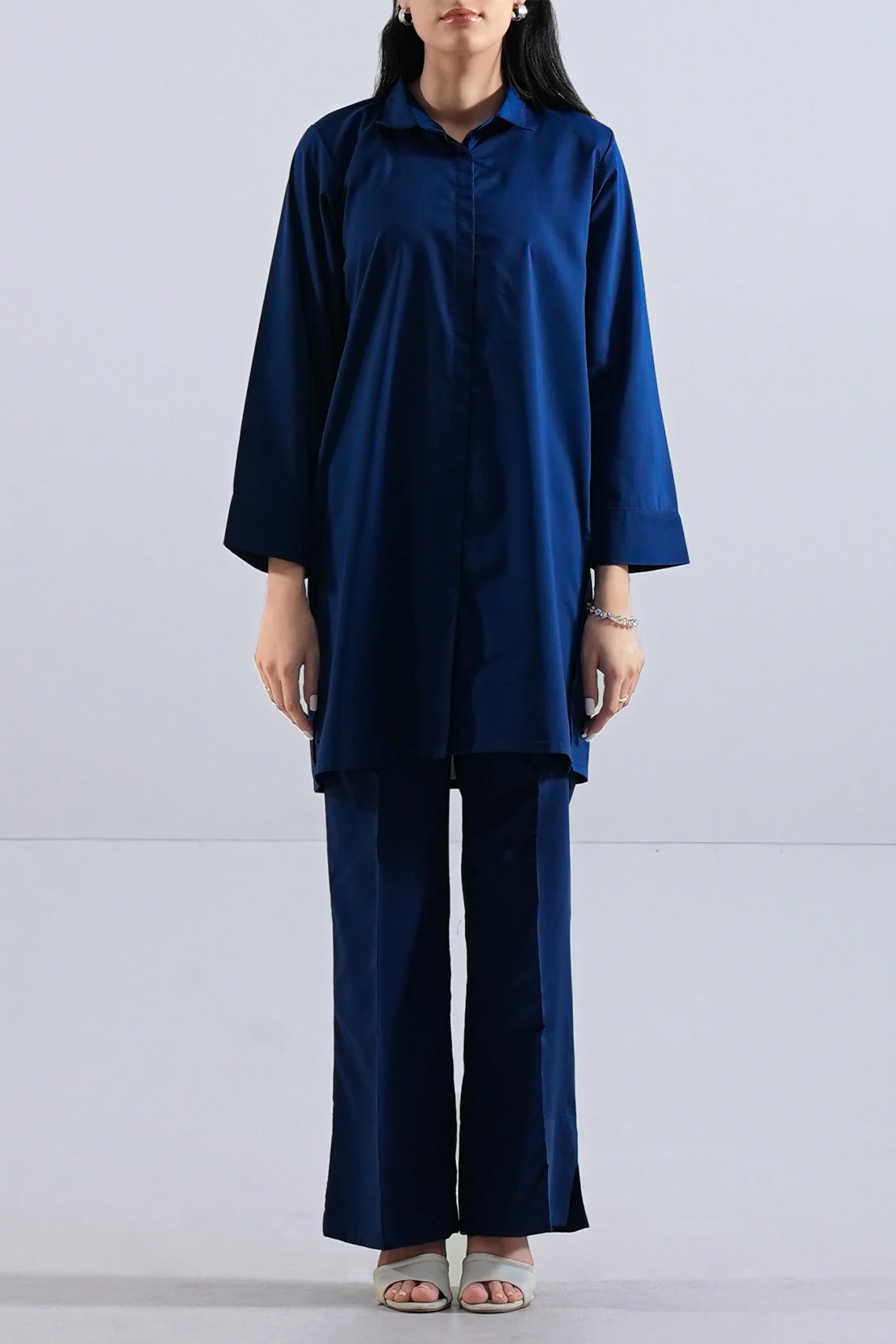 Solid Easy Care Fabric Stitched Shirt