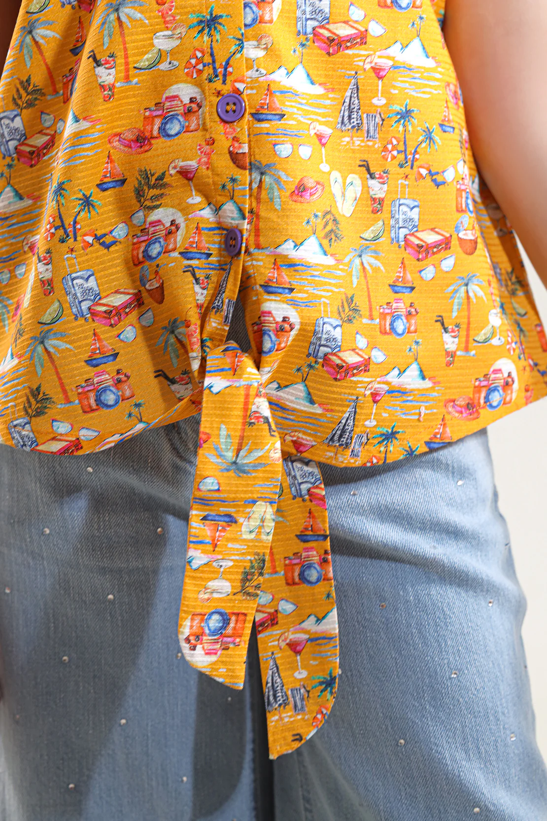 Stitched Cotton Dobby Printed Sleeveless Collared Shirt - Image 4