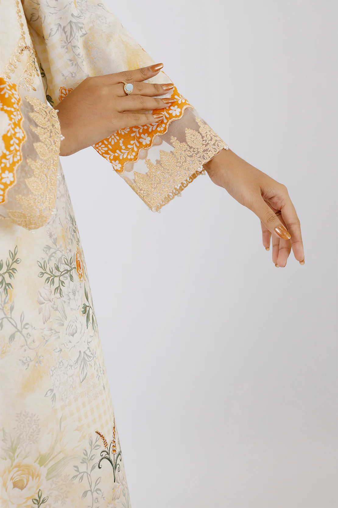 Stitched Printed Embroidered Lawn 3 Piece - Image 4