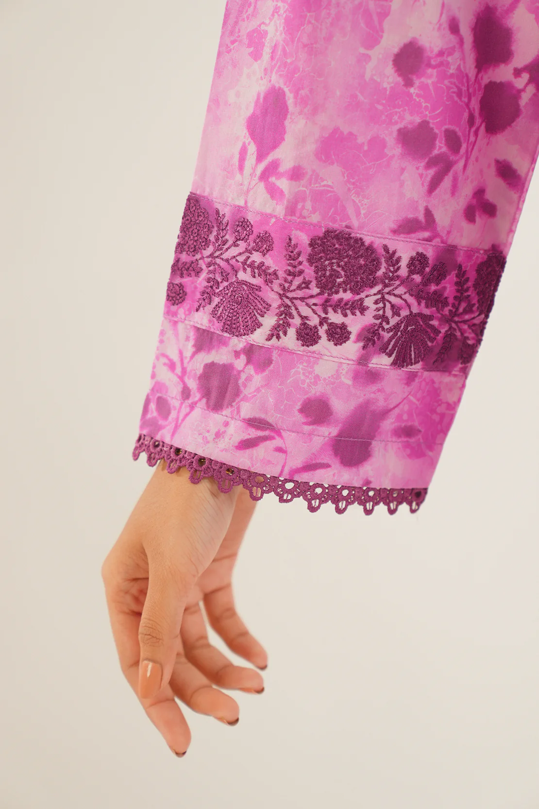 Stitched Printed Embroidered Lawn 3 Piece With Chiffon Dupatta - Image 5