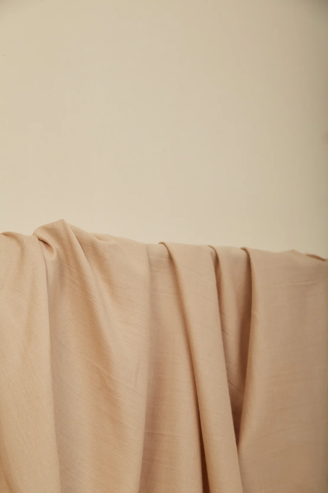 Unstitched Linen Plain Trouser Fabric - Image 3