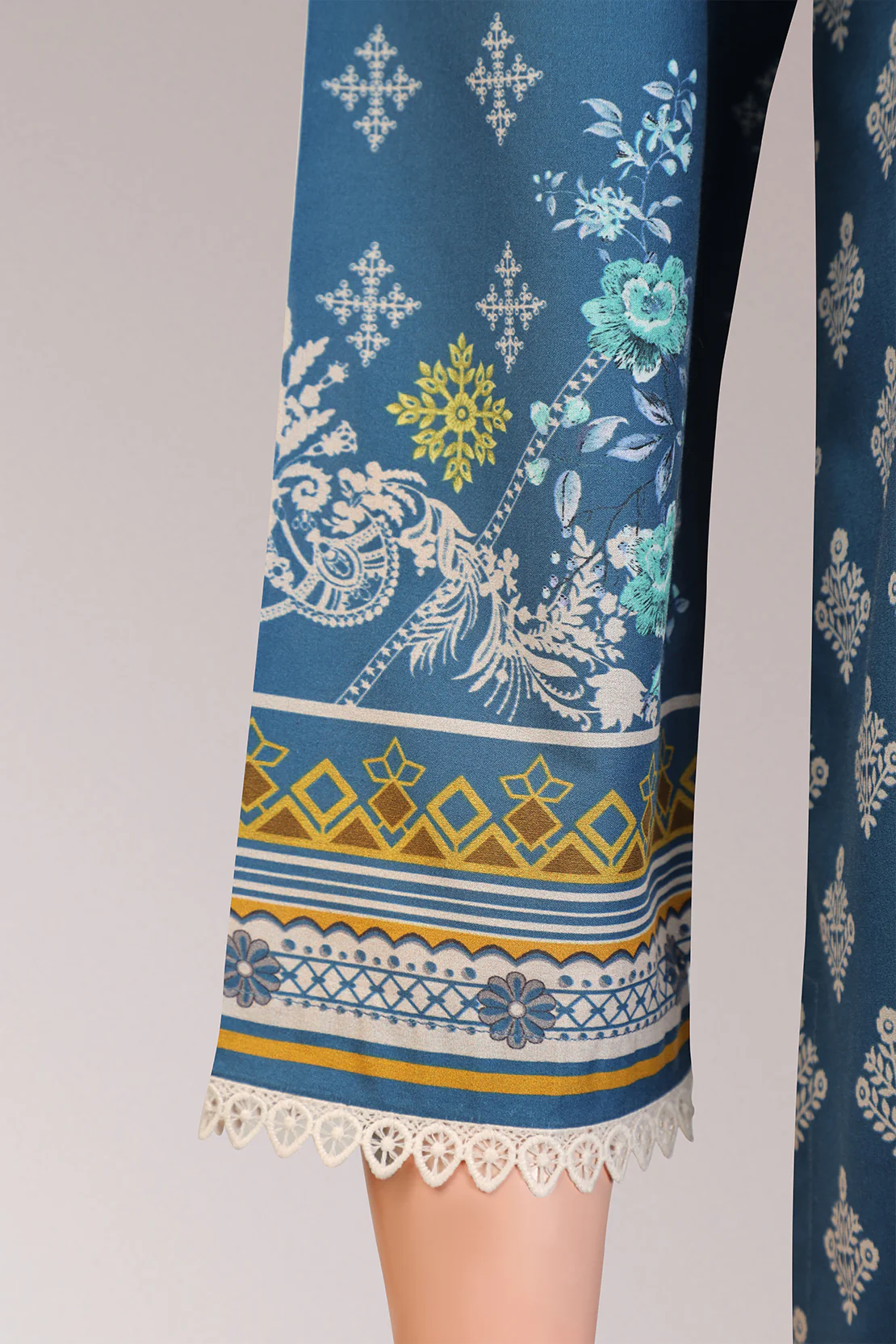Unstitched Cotton Plain Trouser Fabric - Image 5