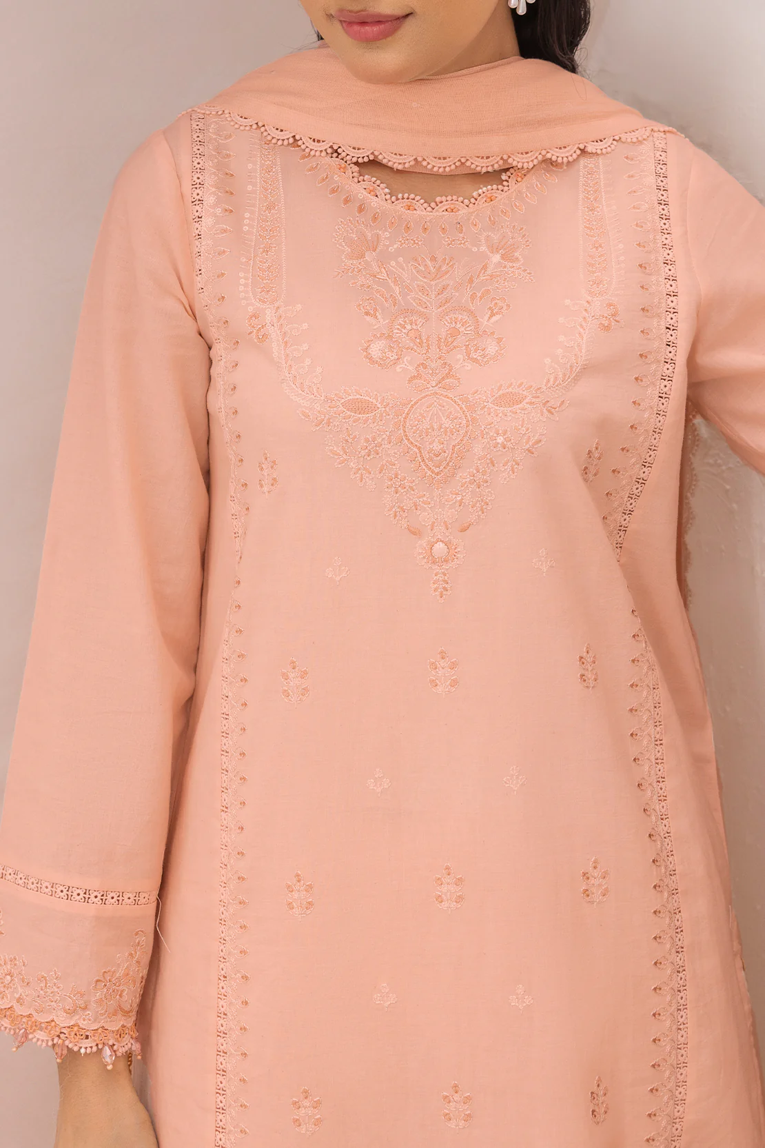 Unstitched Embroidered Cambric 3 Piece - Image 4