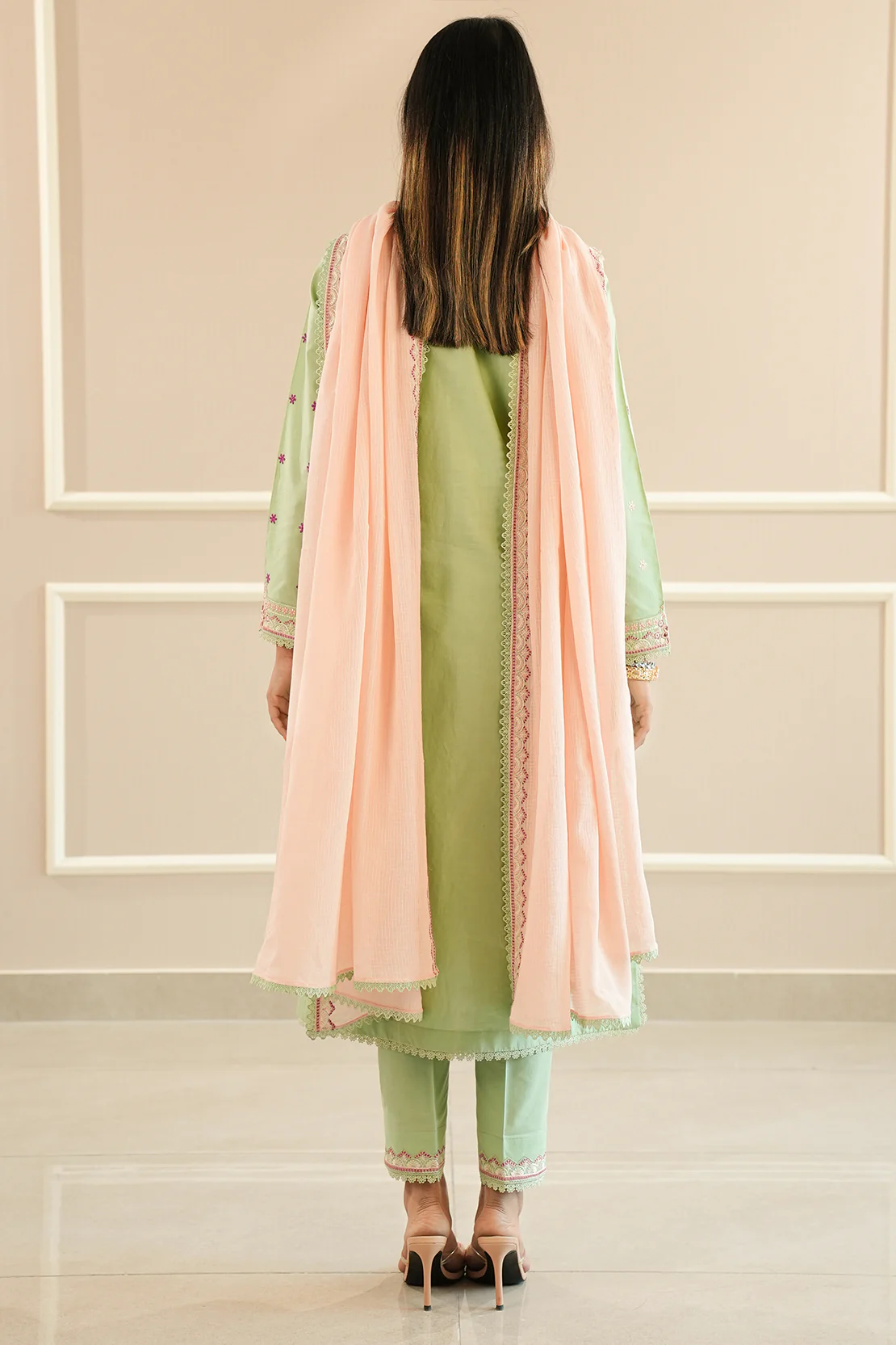 Unstitched Embroidered Cambric 3 Piece With Chiffon Dupatta - Image 4