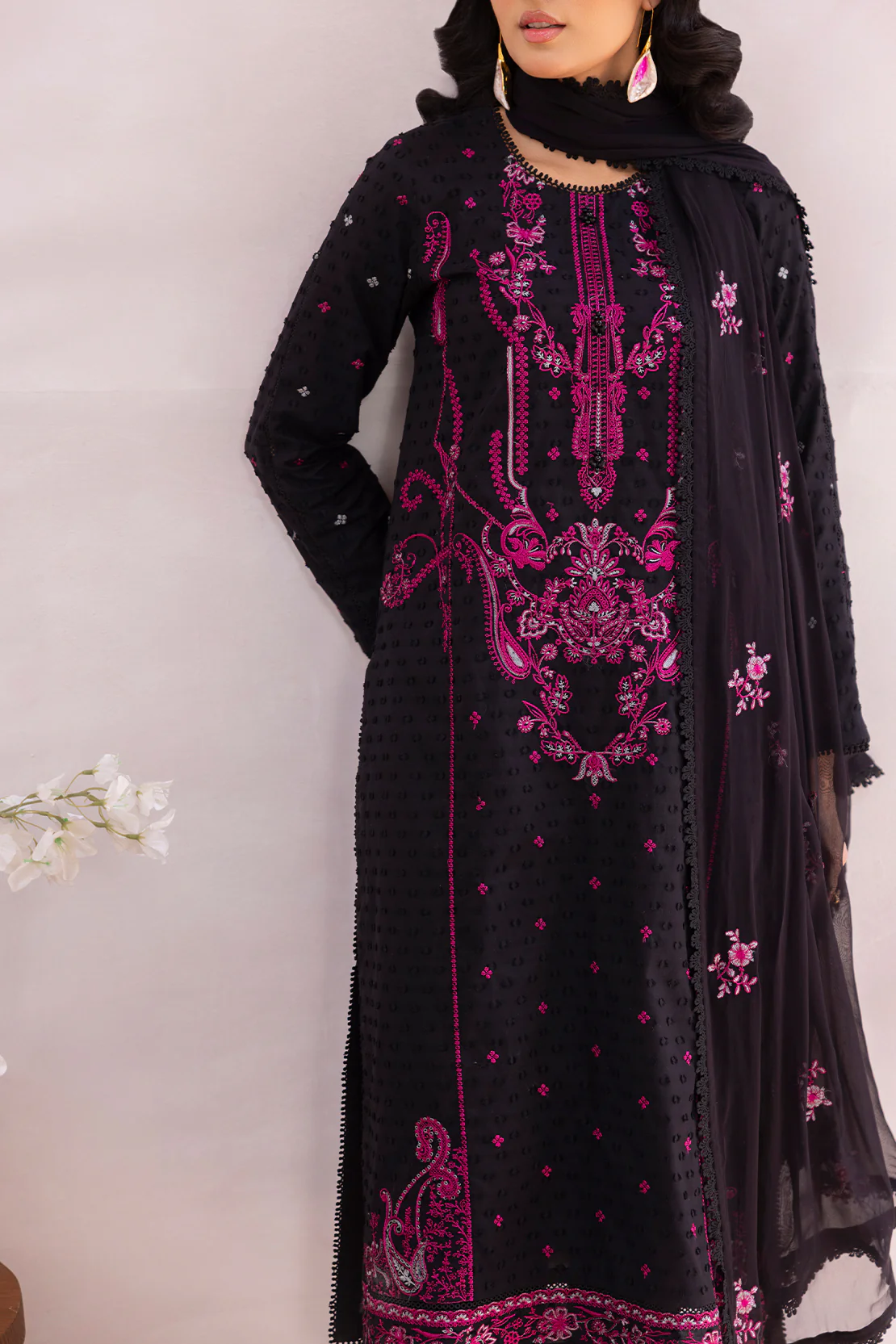 Unstitched Embroidered Self Jacquard 3 Piece With Chiffon Dupatta - Image 5