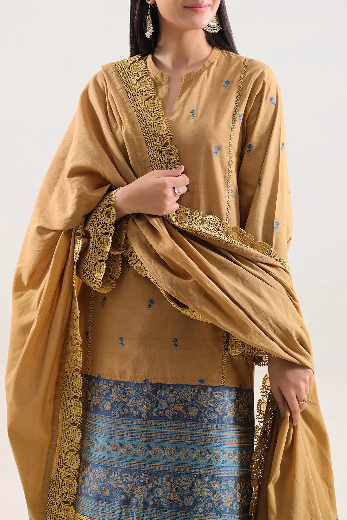 Unstitched Jacquard Cotton 3 Piece - Image 2