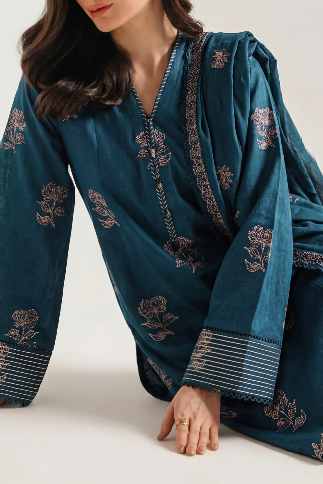Unstitched Jacquard Cotton 3 Piece - Image 2