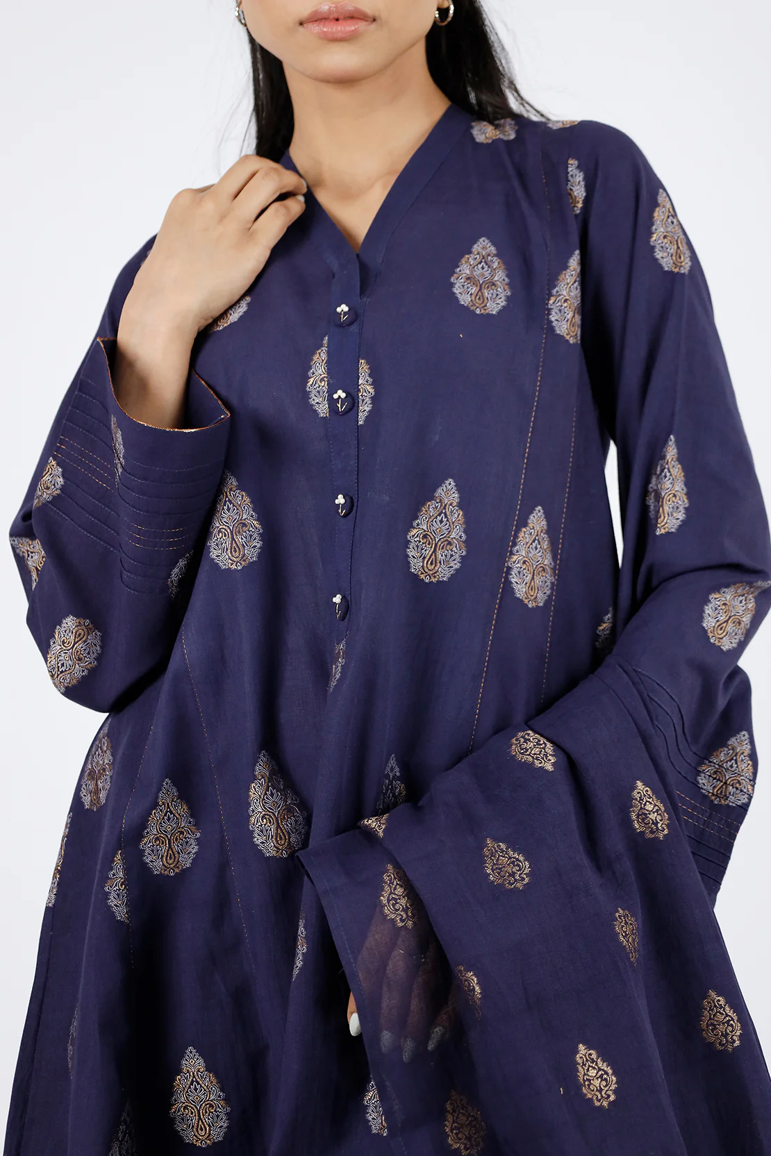 Unstitched Jacquard Cotton Shirt - Image 4