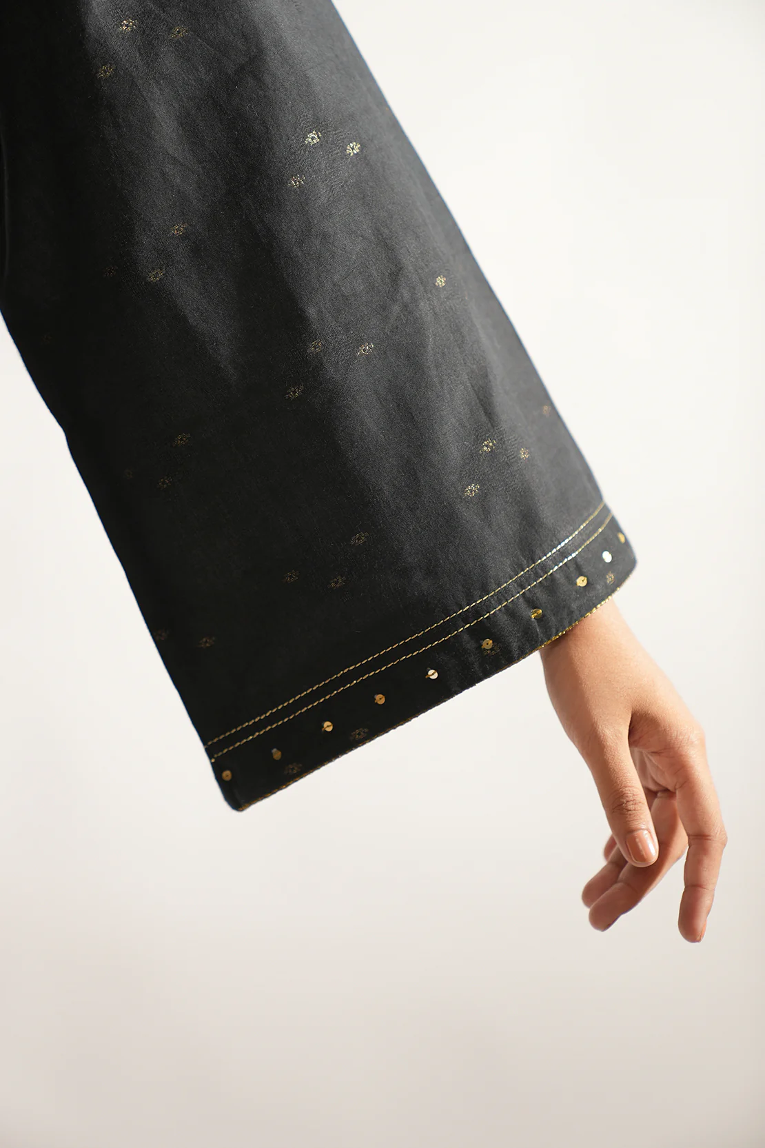 Unstitched Jacquard Cotton Shirt - Image 6
