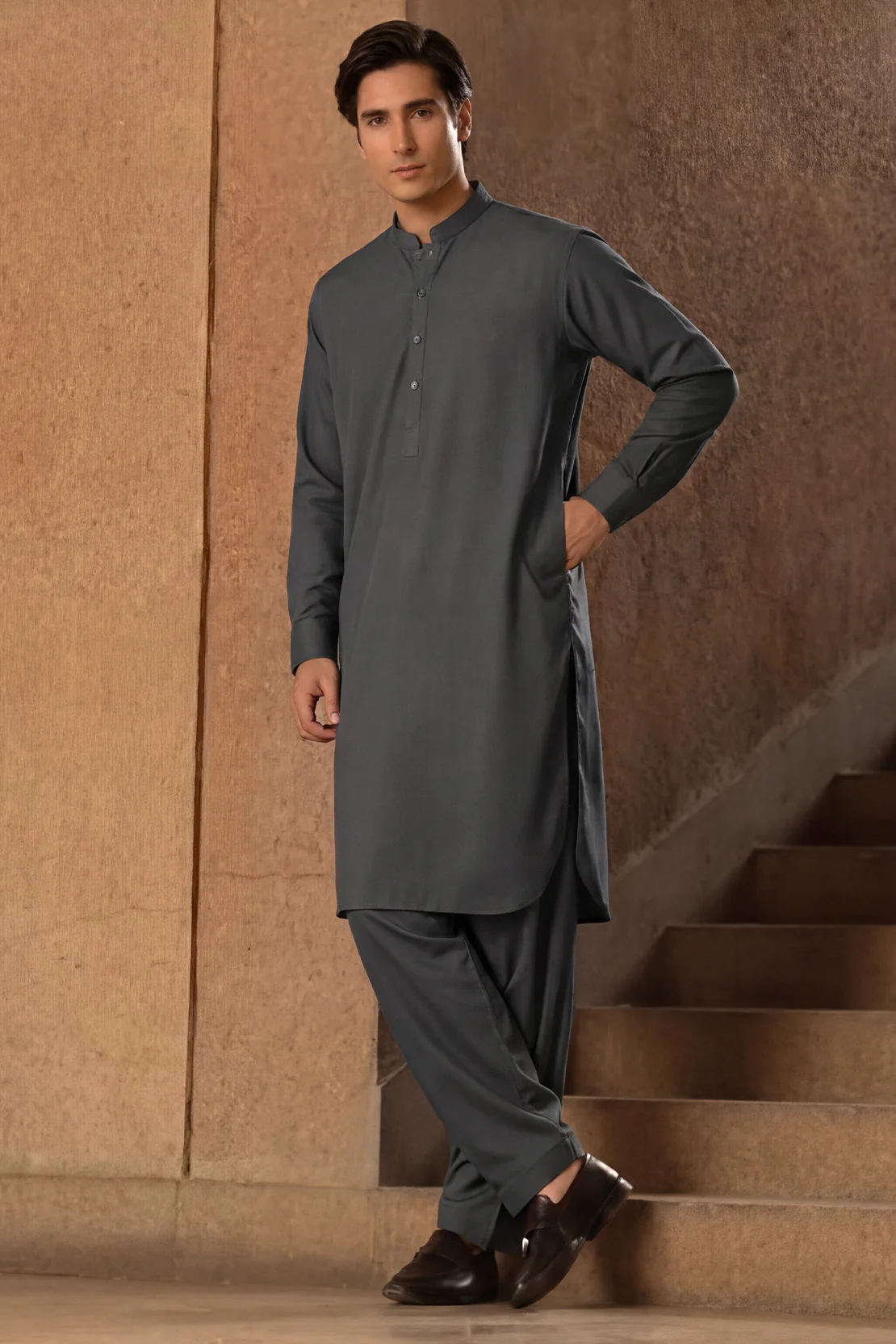 Unstitched Premium Blended Wear Suit