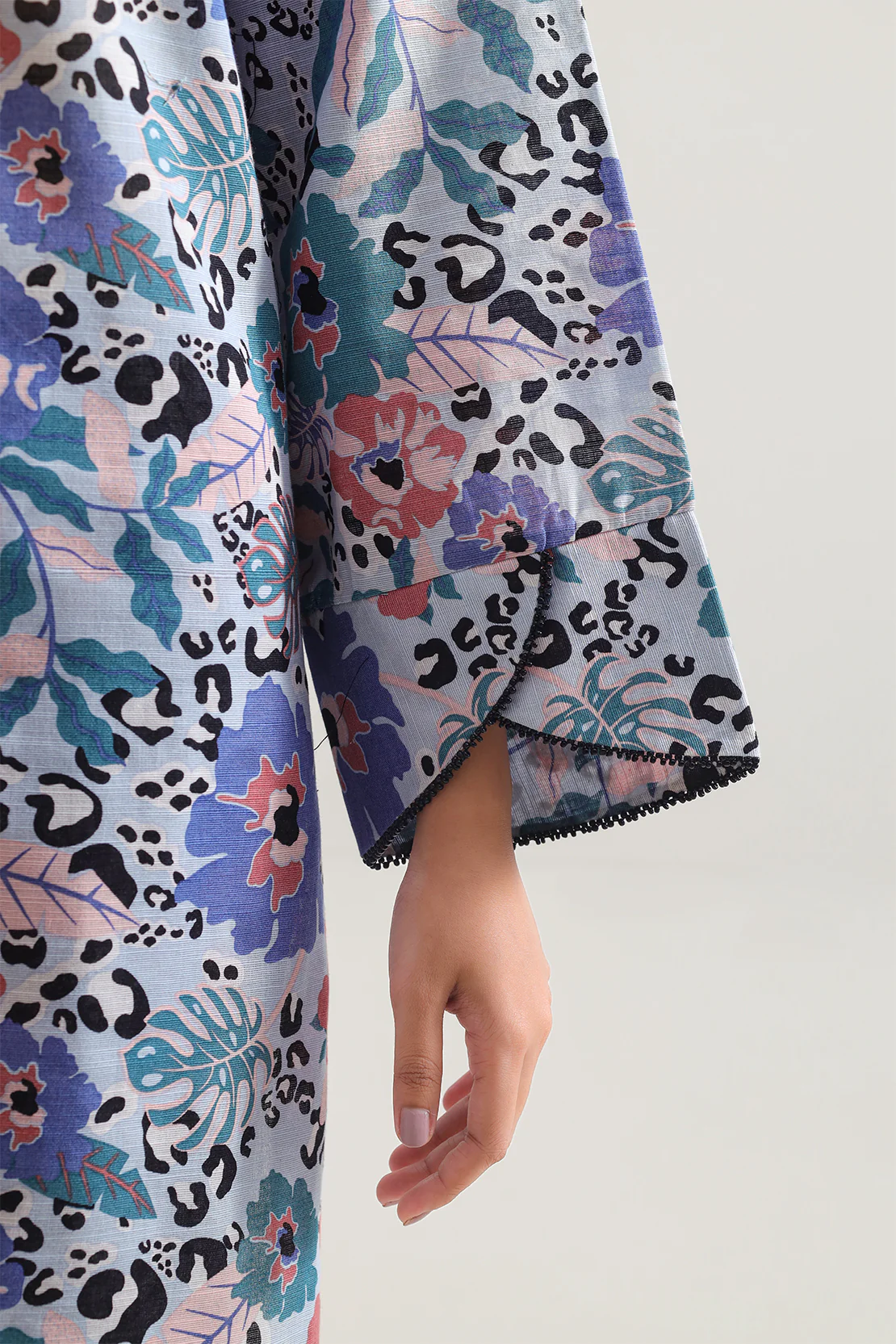 Unstitched Printed Warm Khaddar 2 Piece (Shirt/Trouser) - Image 5