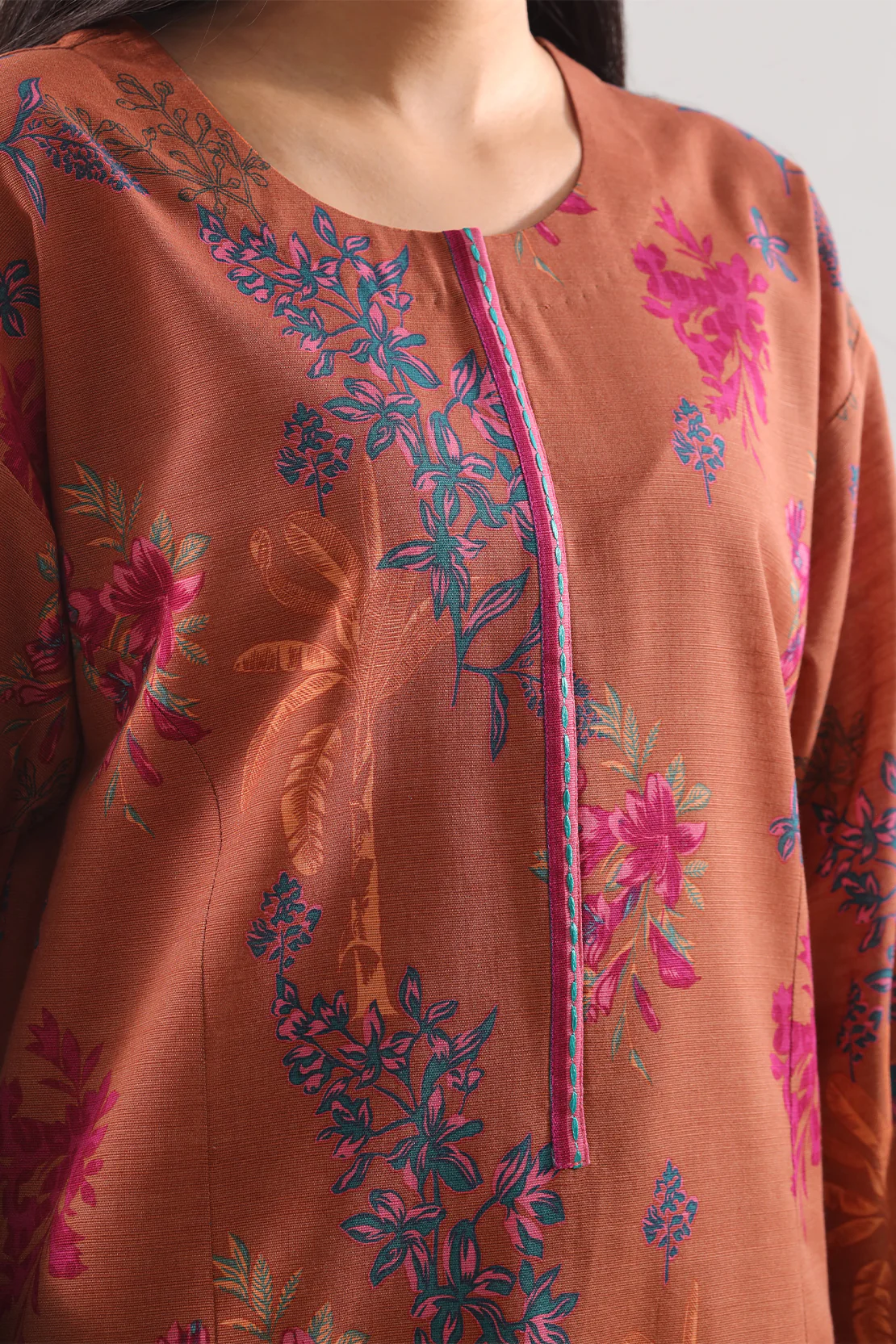 Unstitched Printed Warm Khaddar 3 Piece - Image 5