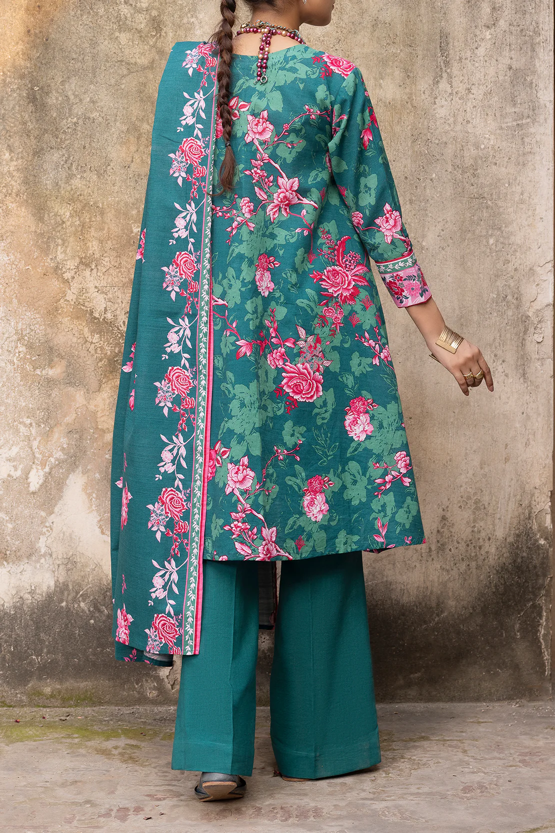 Unstitched Printed Warm Khaddar 3 Piece - Image 2
